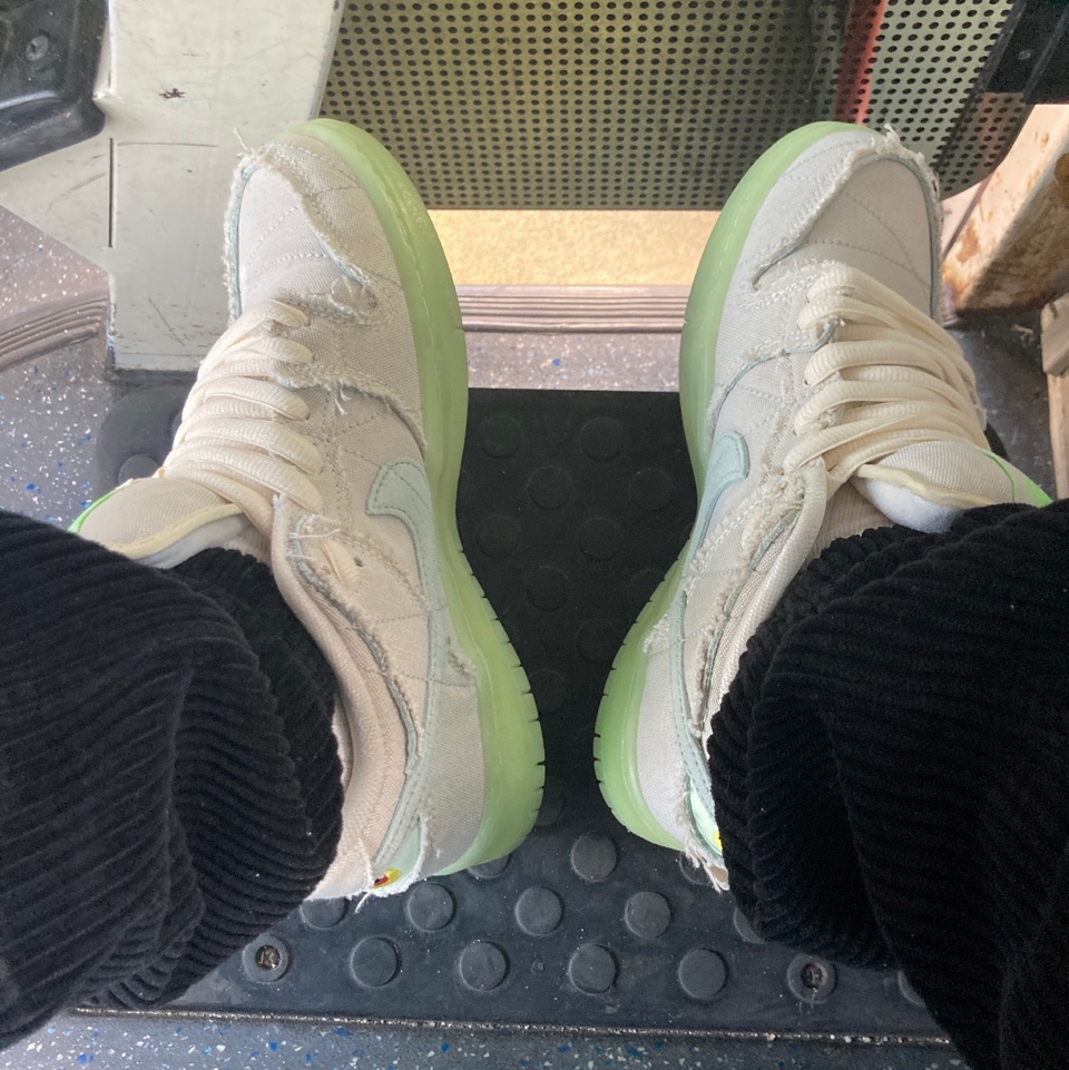 Nike SB Dunk Low Pro Premium Mummy, Stone Island 30811 Cotton Corduroy Cargo Pants Black - 21FW 착용 스타일 - 1