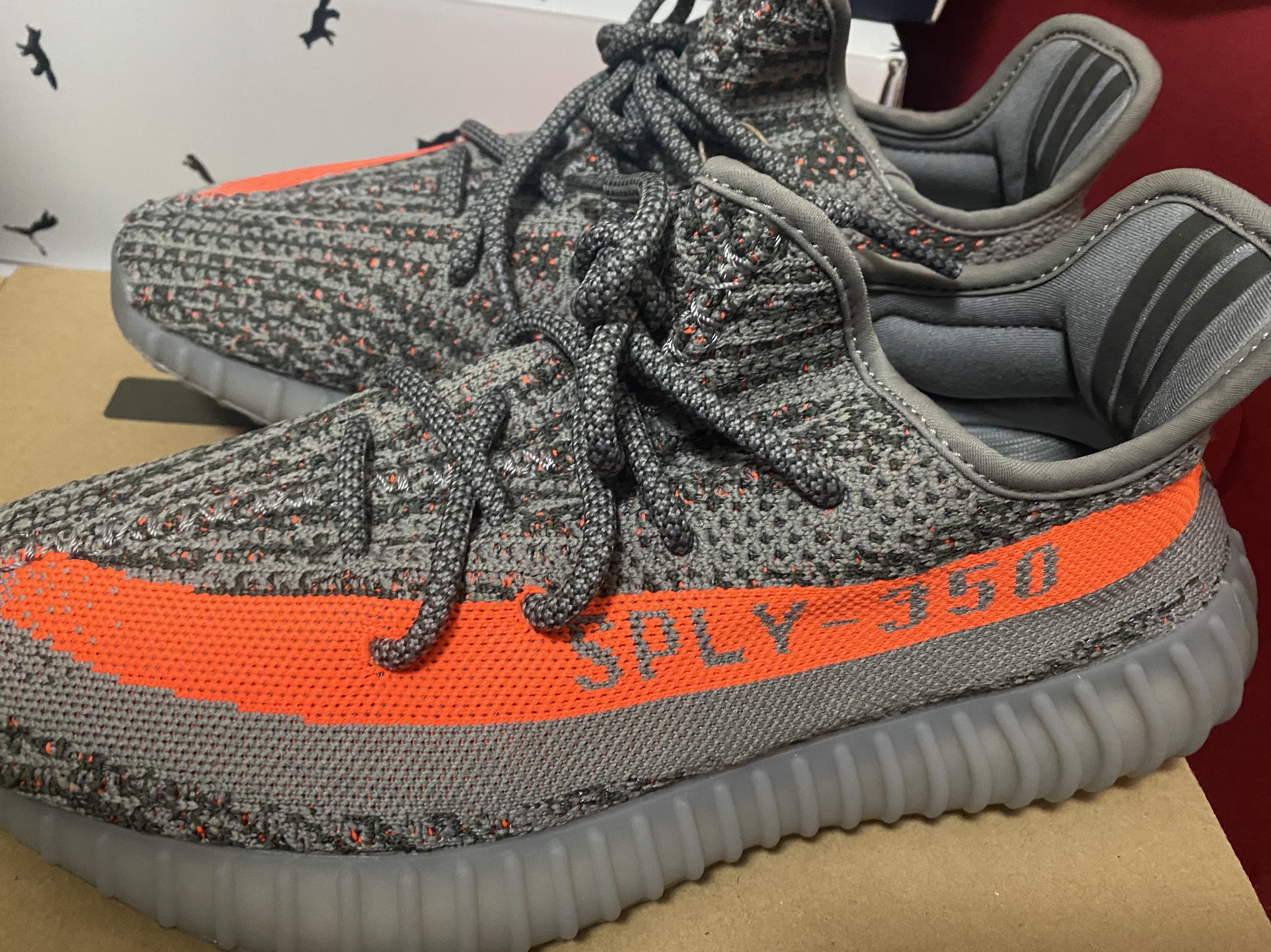 Adidas Yeezy Boost 350 V2 Beluga - Reflective 착용 스타일