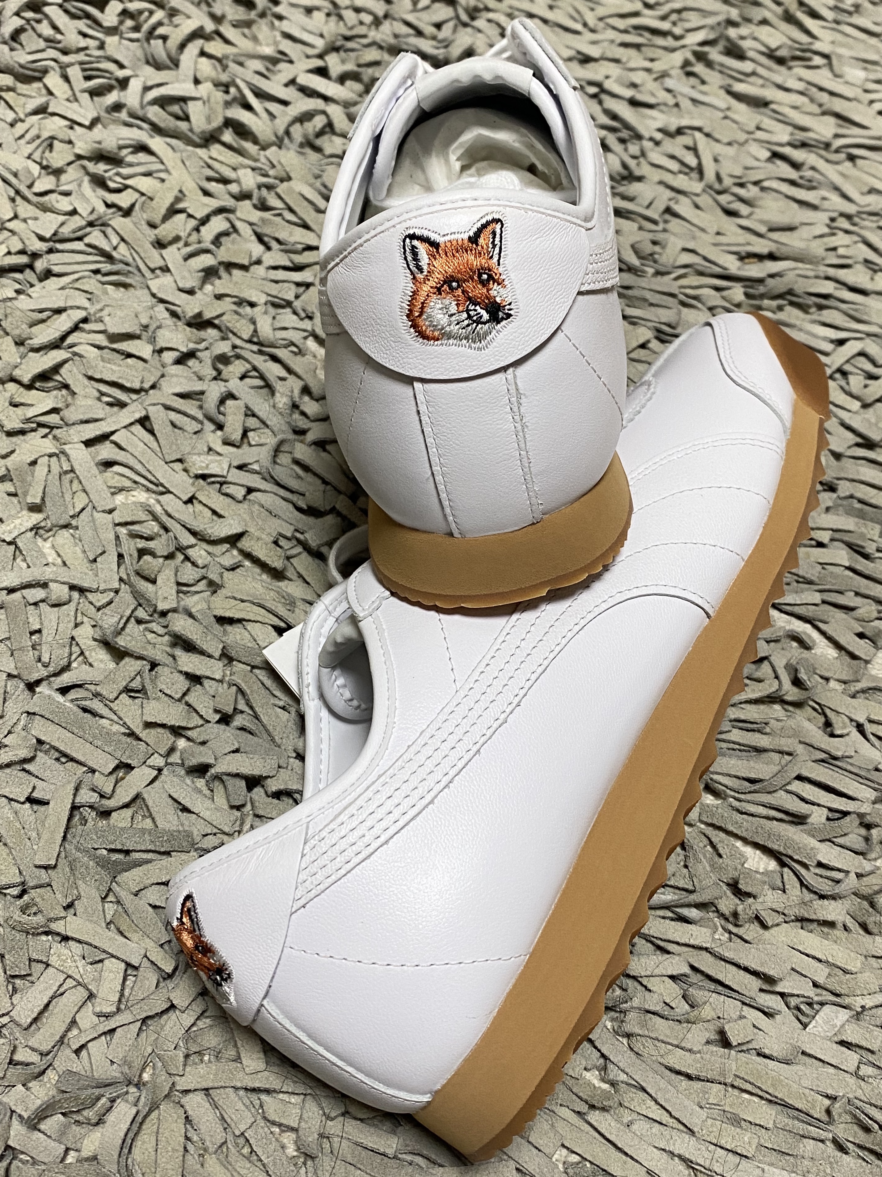 Puma x Maison Kitsune Roma White 착용 스타일