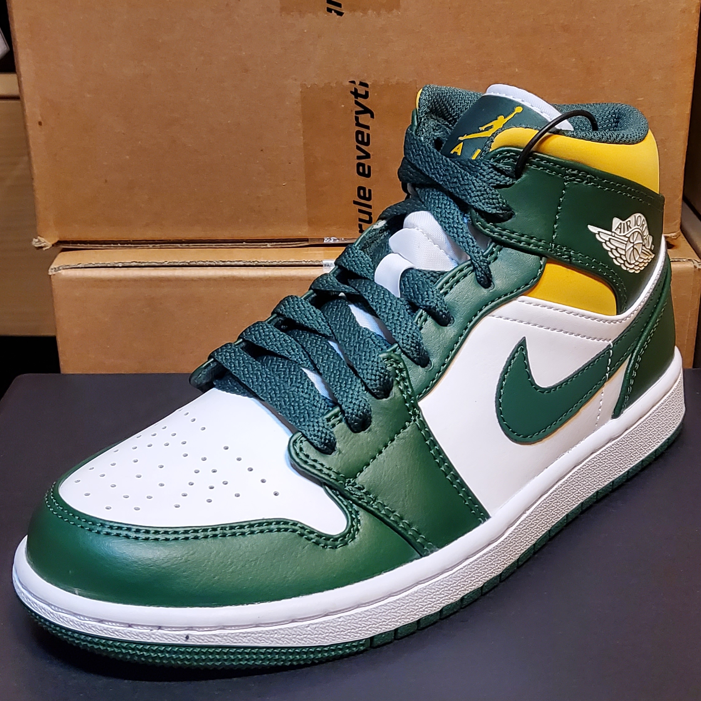 Jordan 1 Mid Sonics 2021 착용 스타일