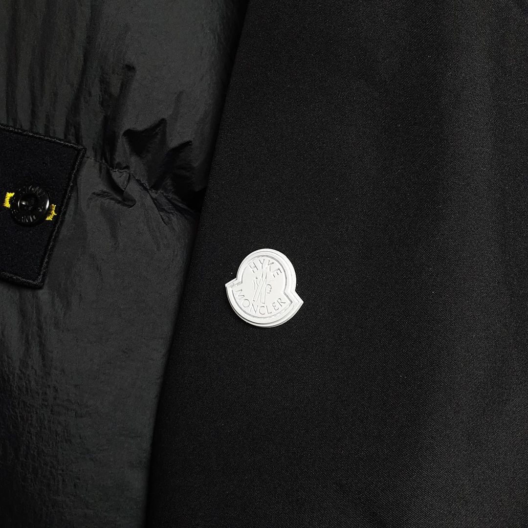 Stone Island 40123 Garment Dyed Crinkle Reps Down Jacket Dark Grey - 21FW 착용 스타일
