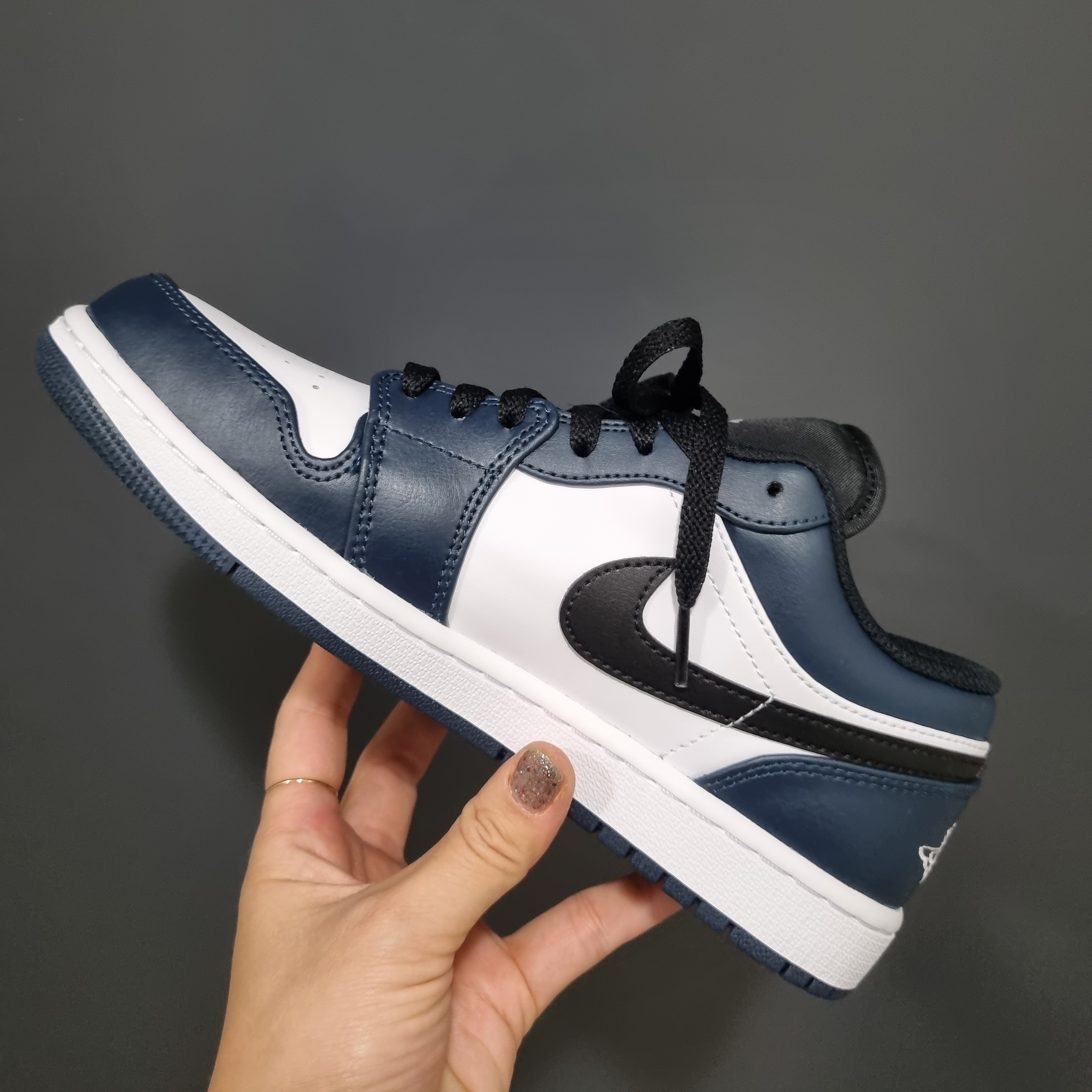 Jordan 1 Low Dark Teal 착용 스타일 - 1