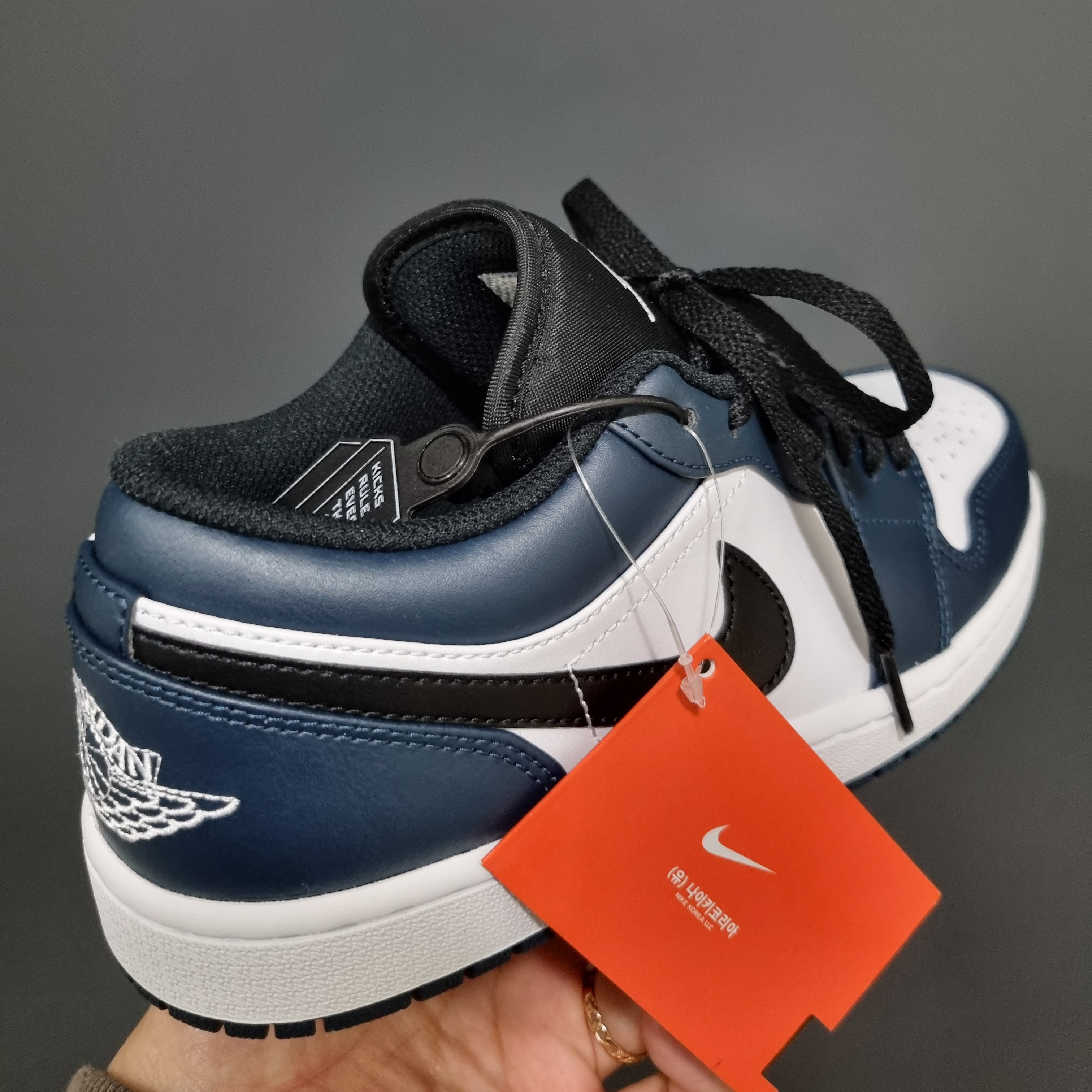 Jordan 1 Low Dark Teal 착용 스타일 - 2
