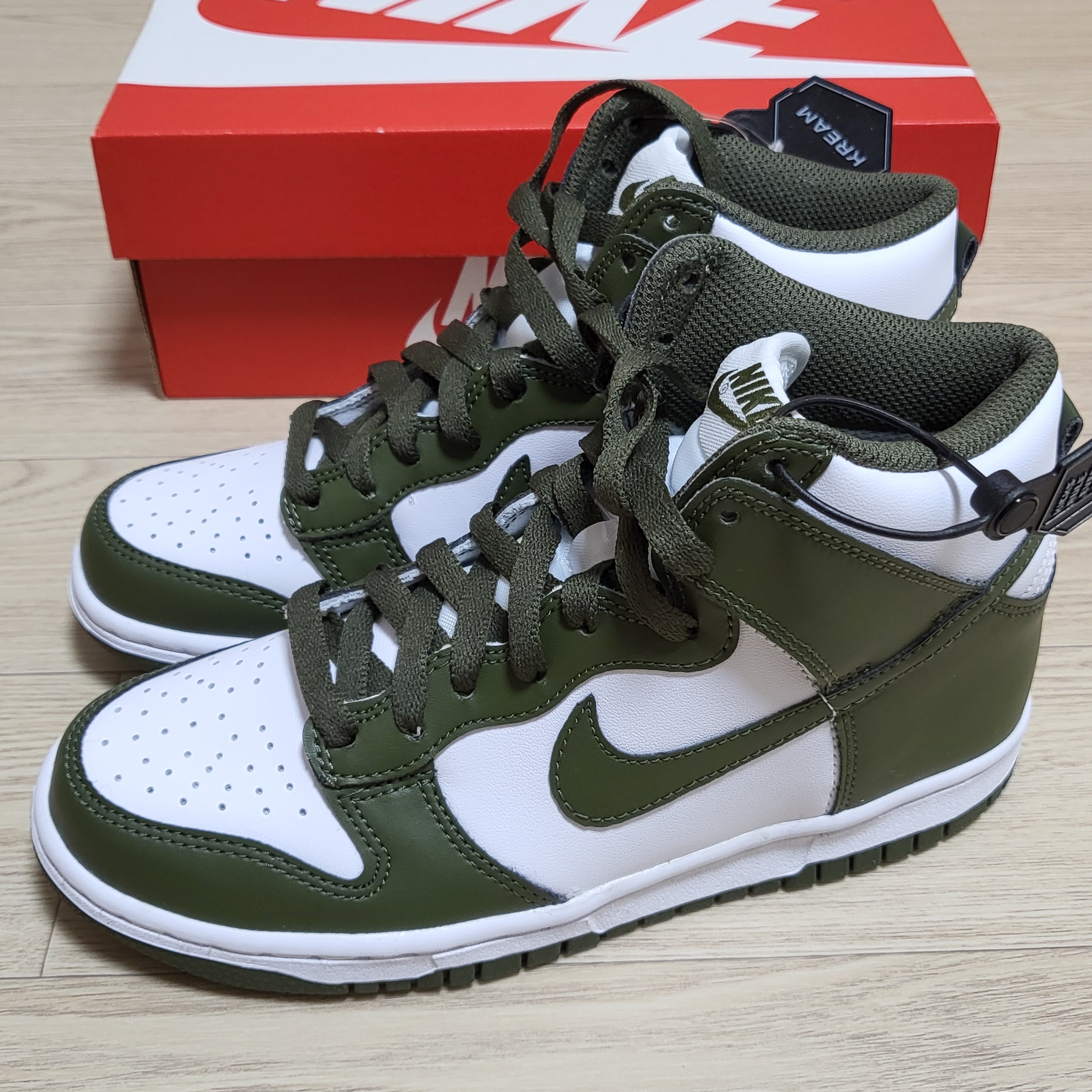 (GS) Nike Dunk High Cargo Khaki 착용 스타일