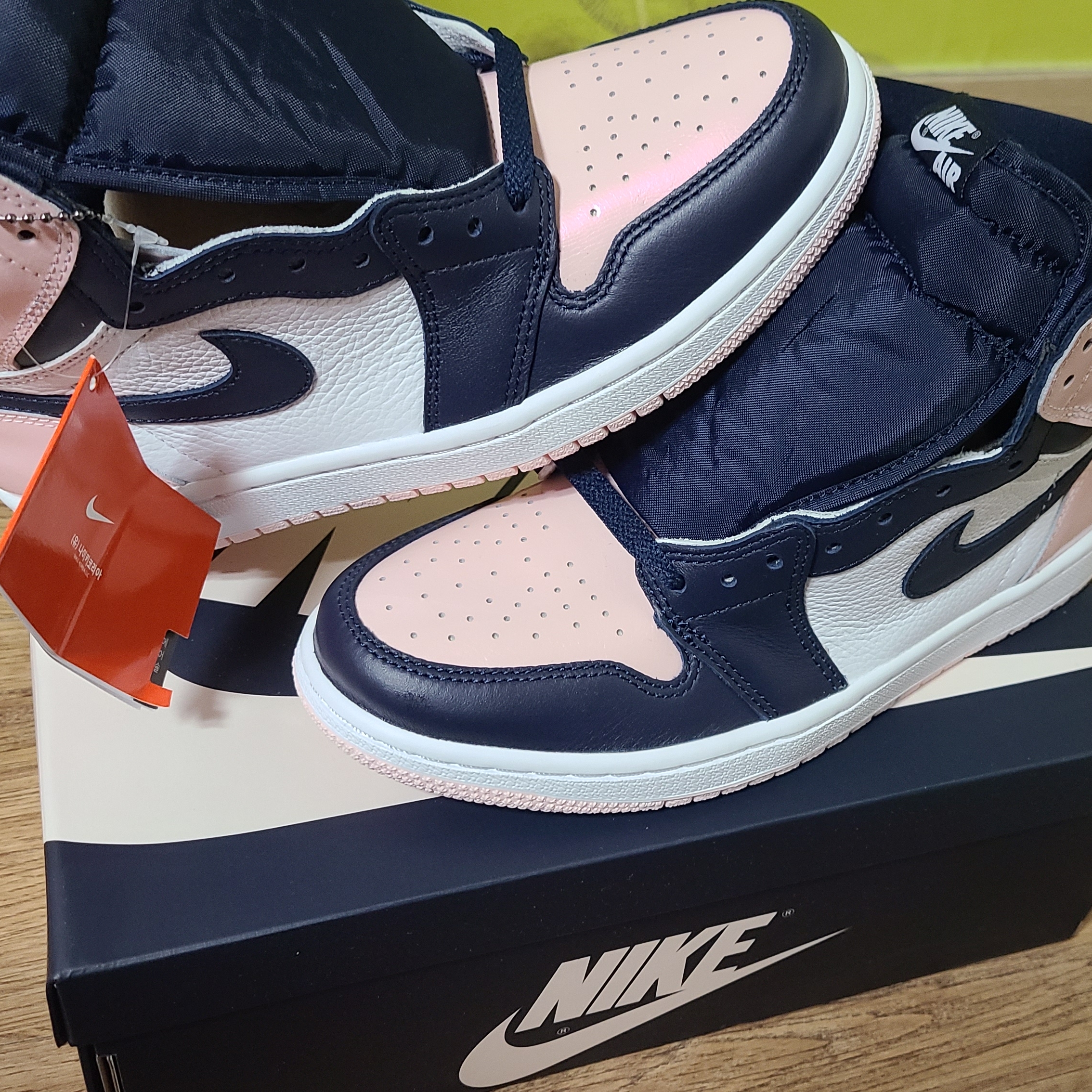 (W) Jordan 1 Retro High OG Atmosphere 착용 스타일