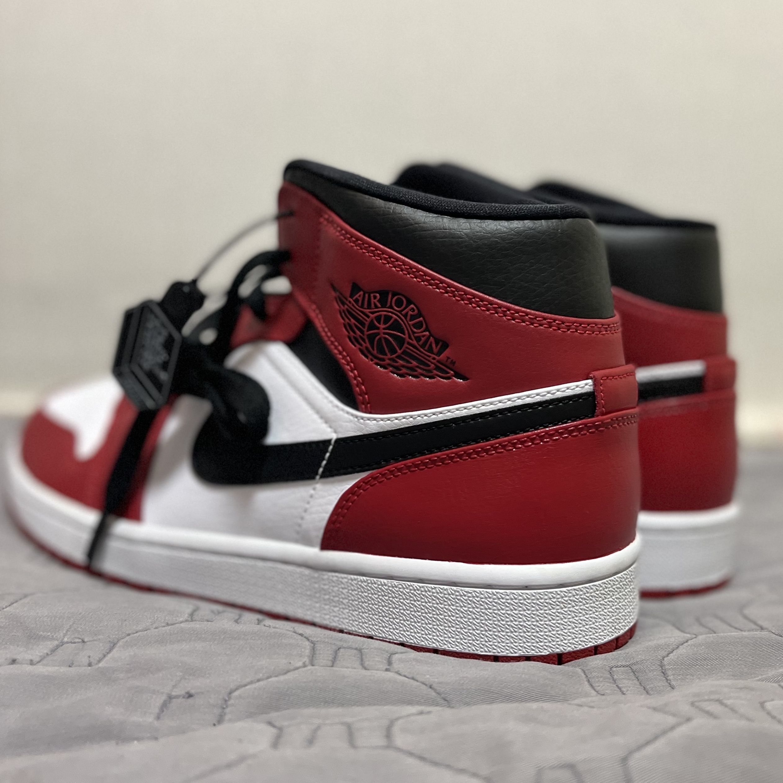 Jordan 1 Mid Chicago 2020 착용 스타일
