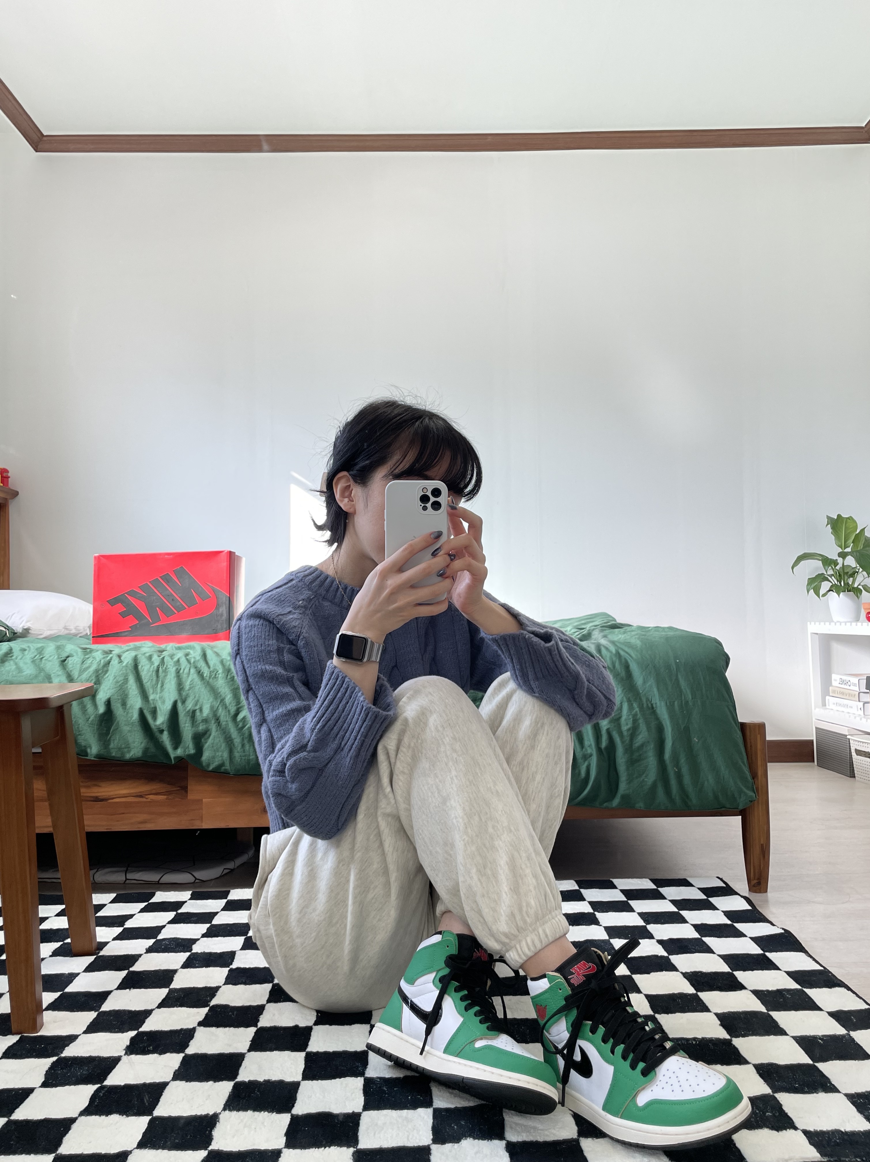 (W) Jordan 1 Retro High OG Lucky Green 착용 스타일 - 2