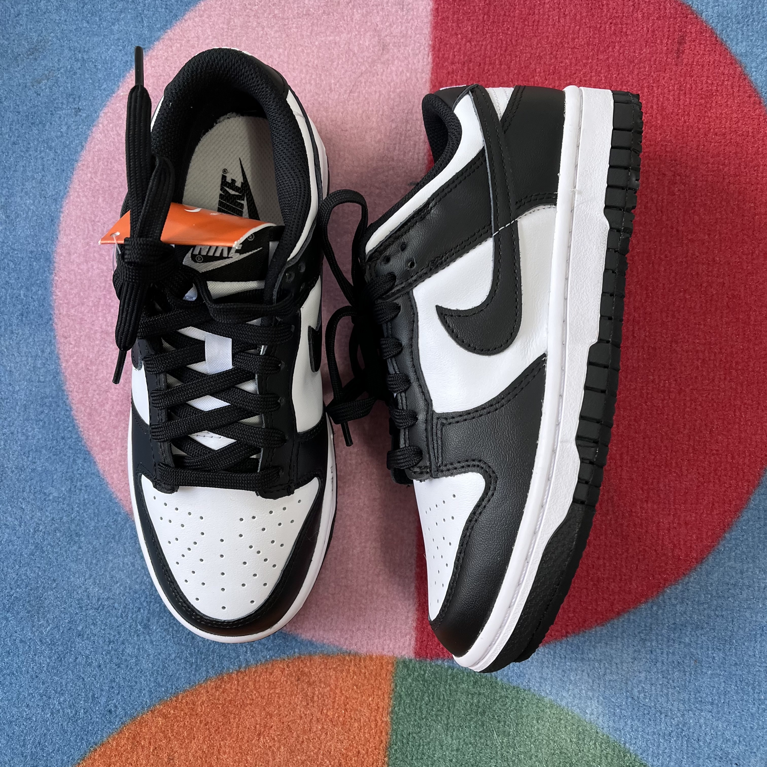 (W) Nike Dunk Low Black 착용 스타일 - 2