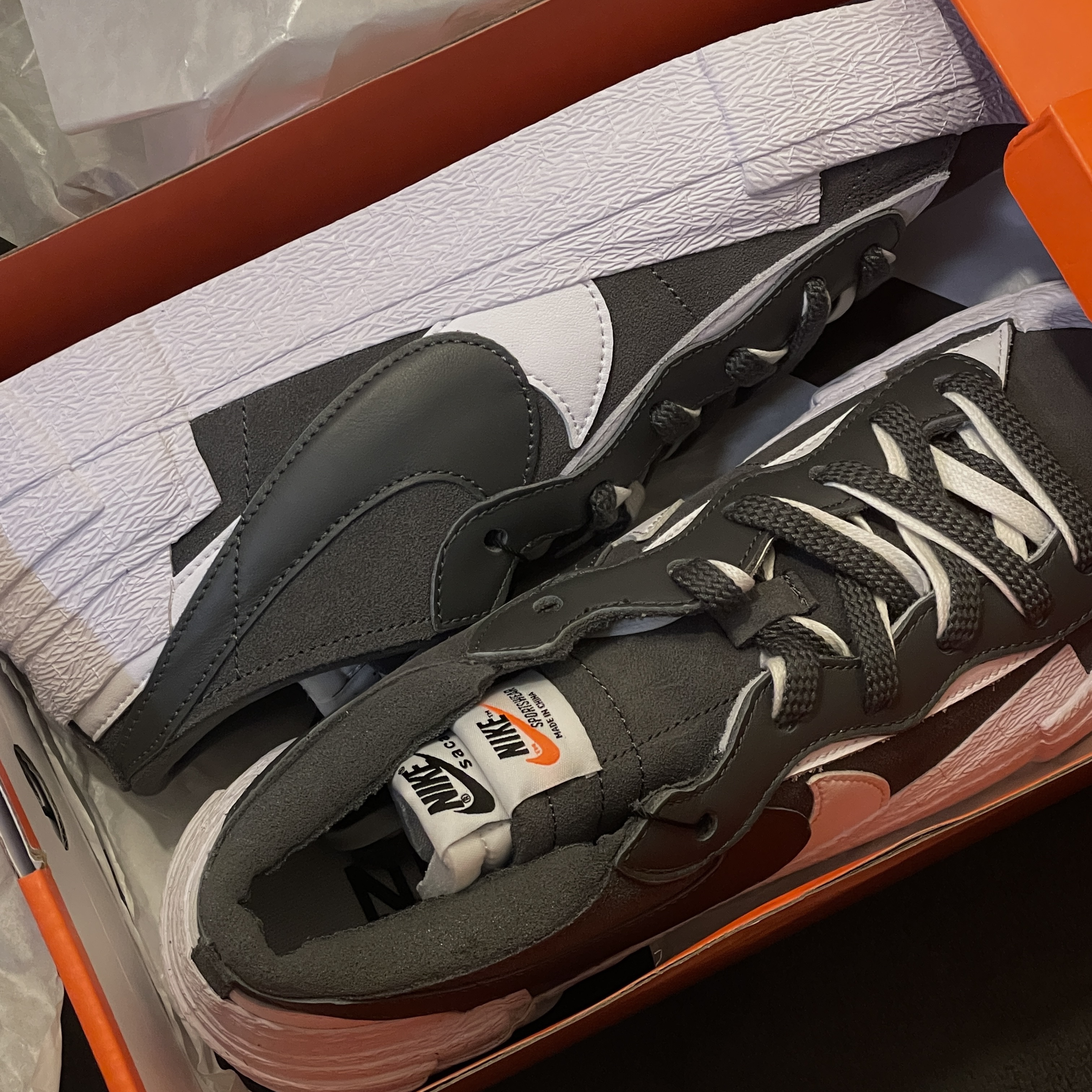 Nike x Sacai Blazer Low Iron Grey 착용 스타일