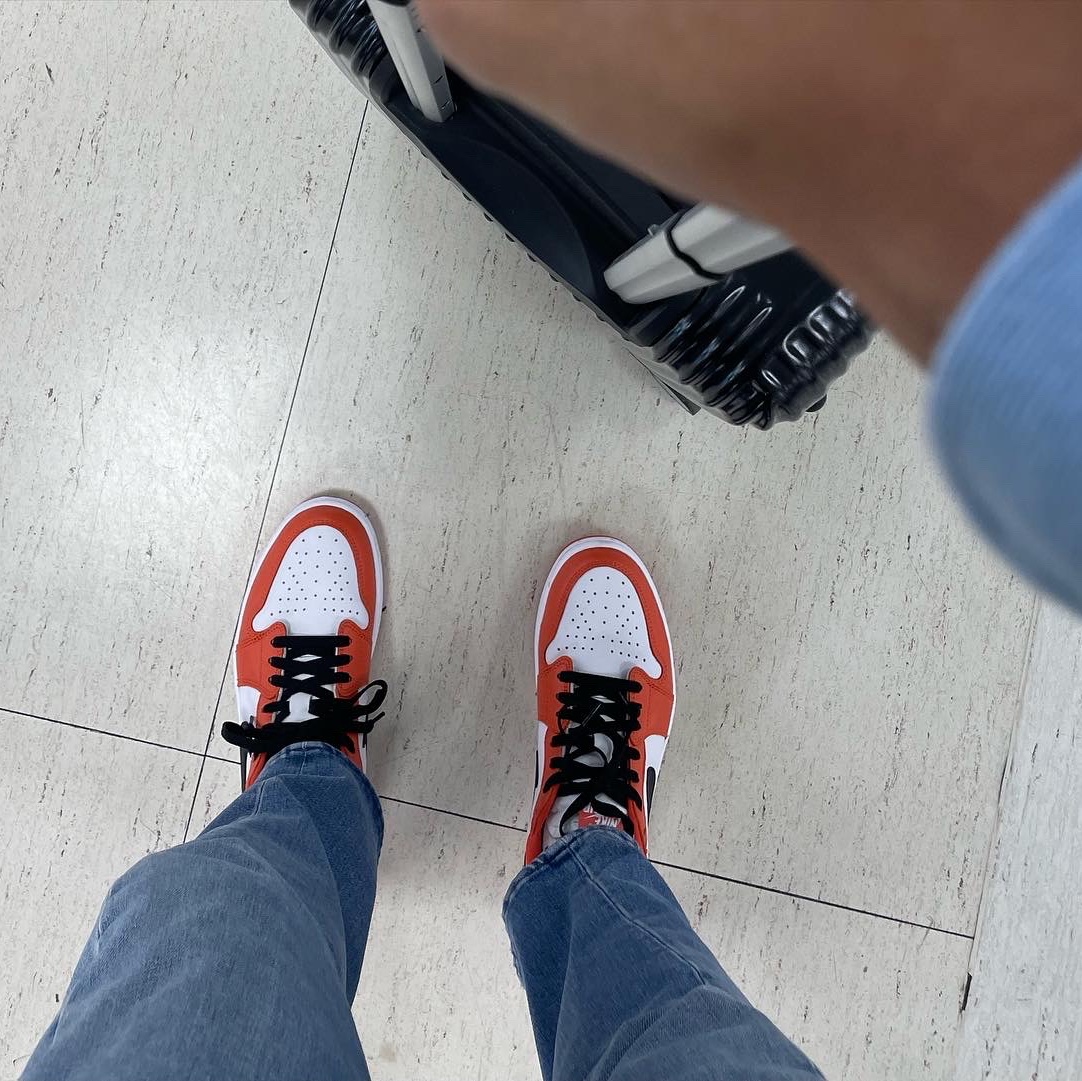 Jordan 1 Low OG Starfish 착용 스타일