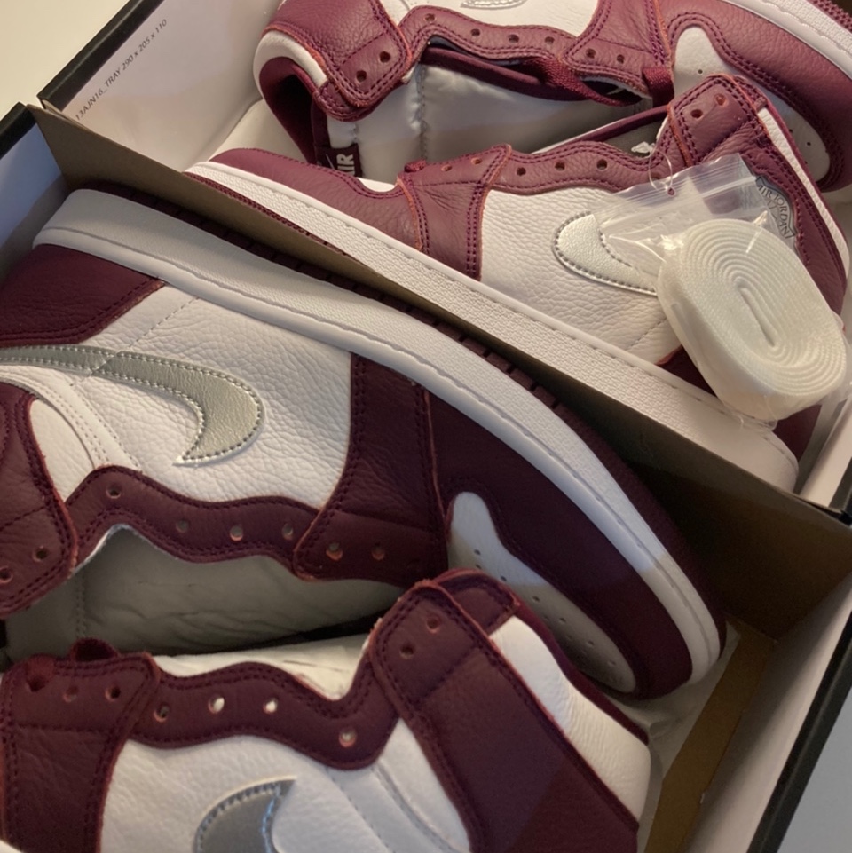 Jordan 1 Retro High OG Bordeaux, (GS) Jordan 1 Retro High OG Bordeaux 착용 스타일