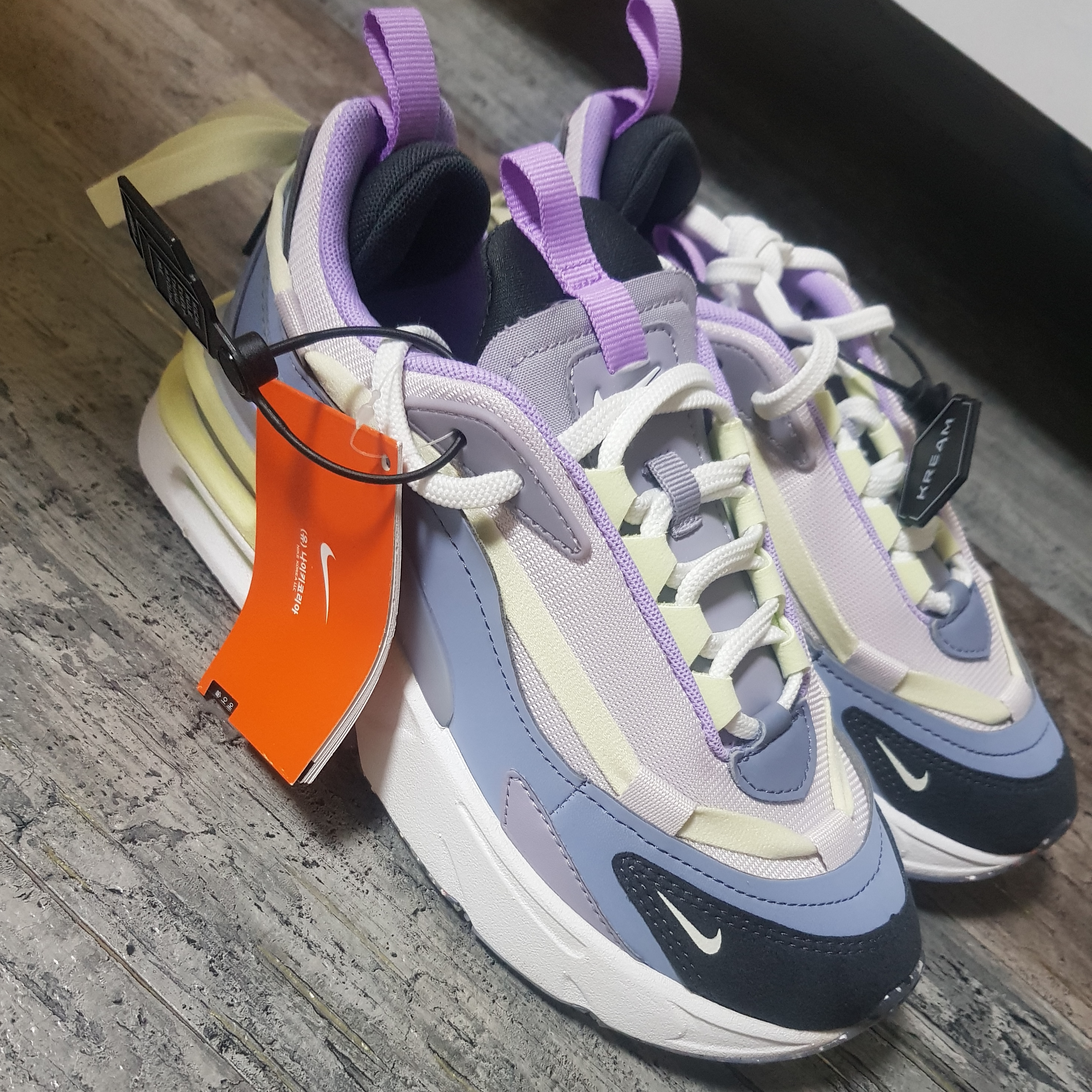 (W) Nike Air Max Furyosa Ashen Slate 착용 스타일 - 2