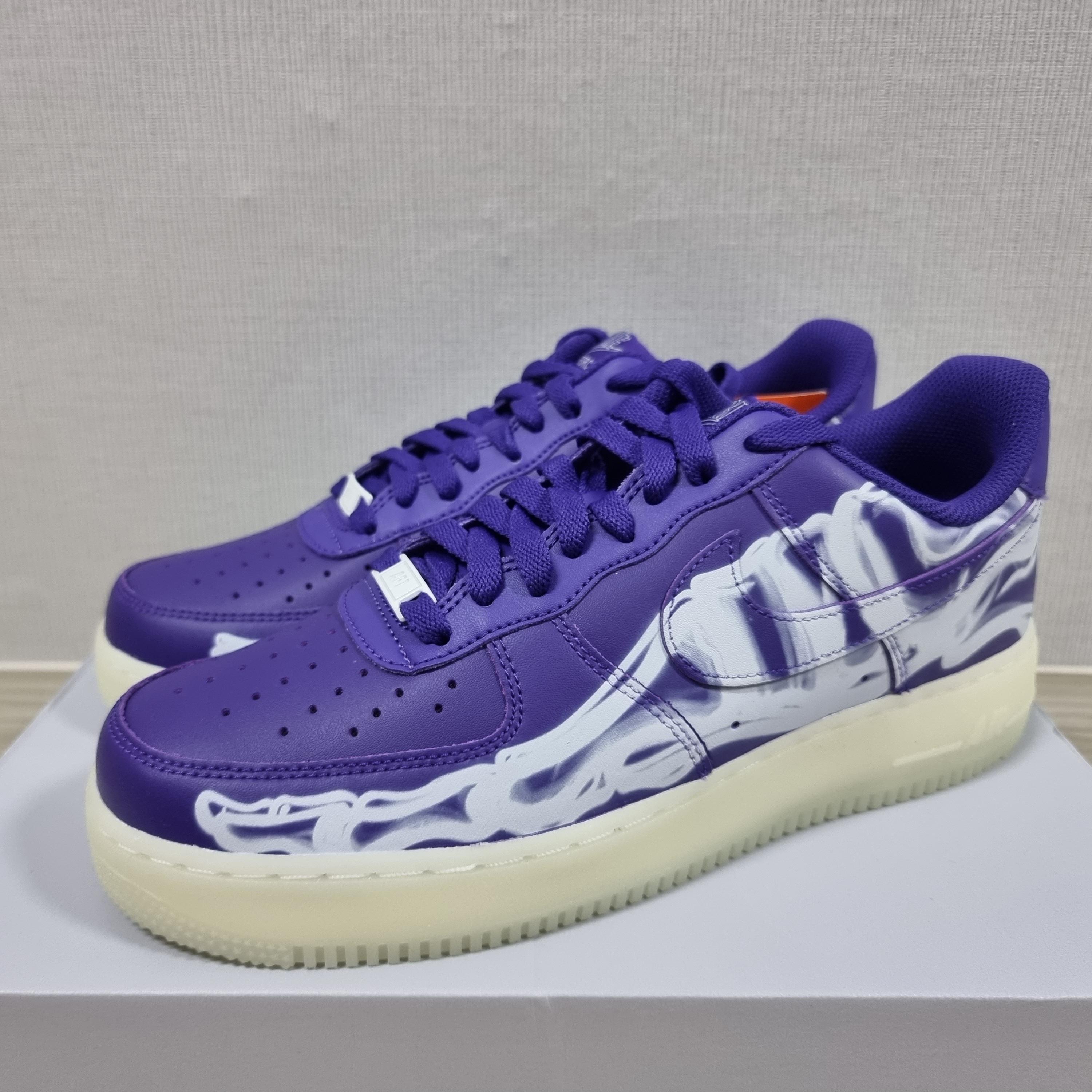 Nike Air Force 1 Low '07 Purple Skeleton 착용 스타일 - 1