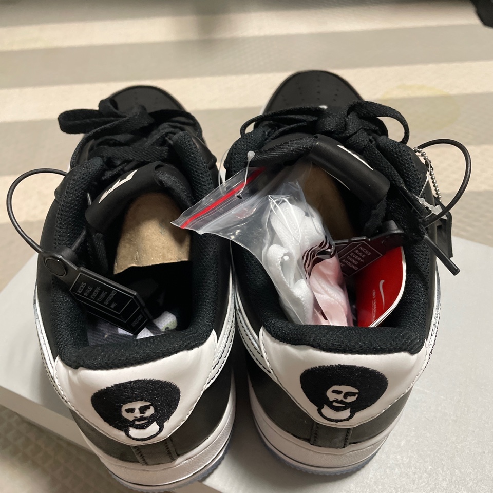 Nike Air Force 1 Low Colin Kaepernick 착용 스타일 - 3