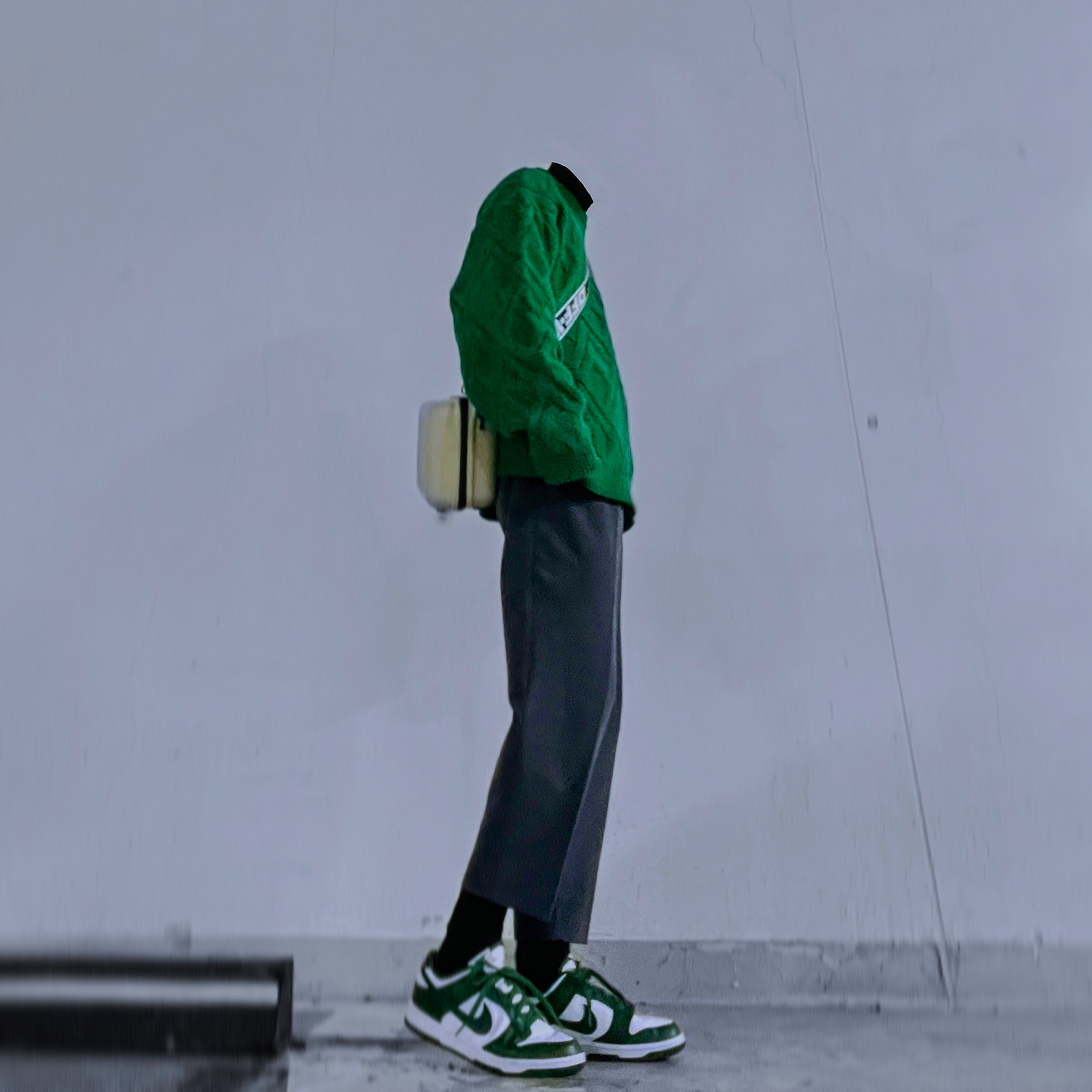 Nike Dunk Low Retro Varsity Green, Off-White x Amore Pacific Protection Box (Without Cosmetics) 착용 스타일 - 1