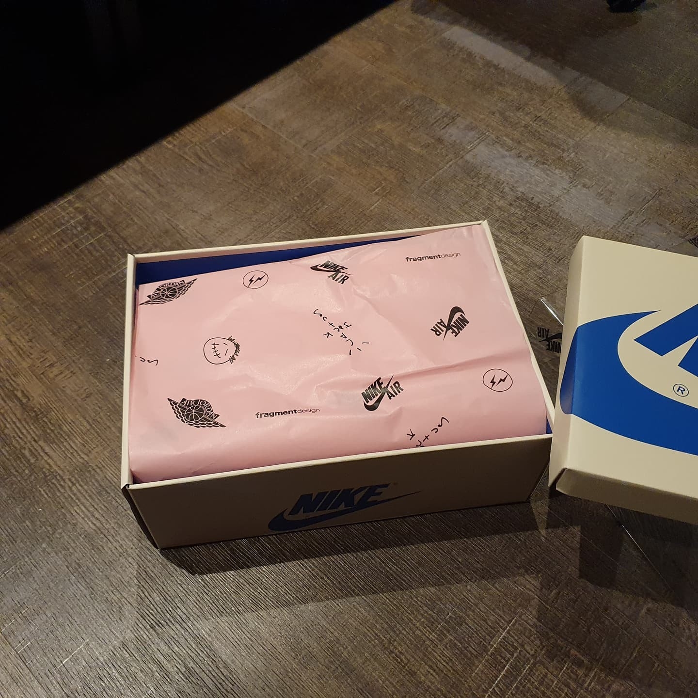 Jordan 1 x Travis Scott x Fragment Retro Low OG SP Military Blue 착용 스타일 - 2