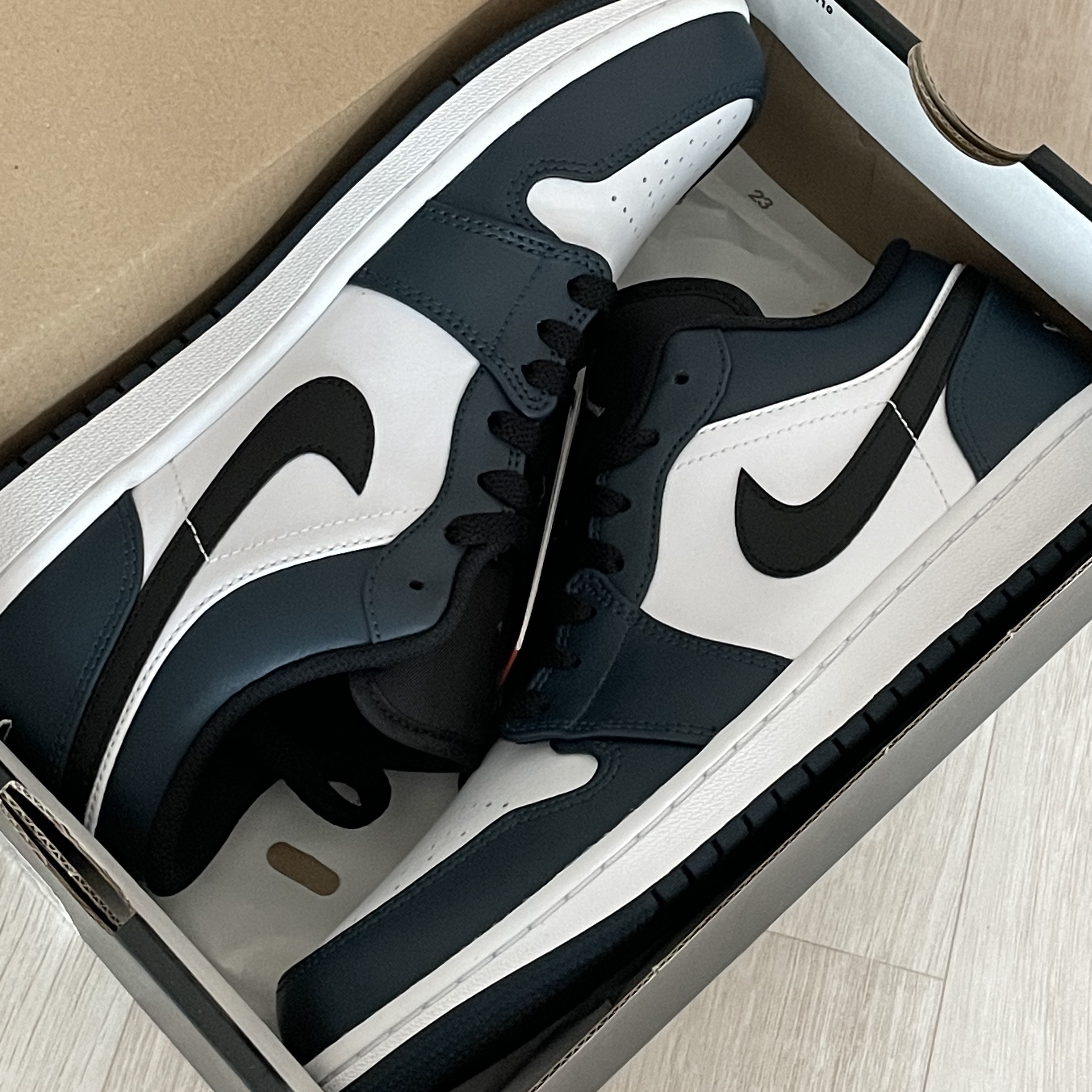 Jordan 1 Low Dark Teal 착용 스타일