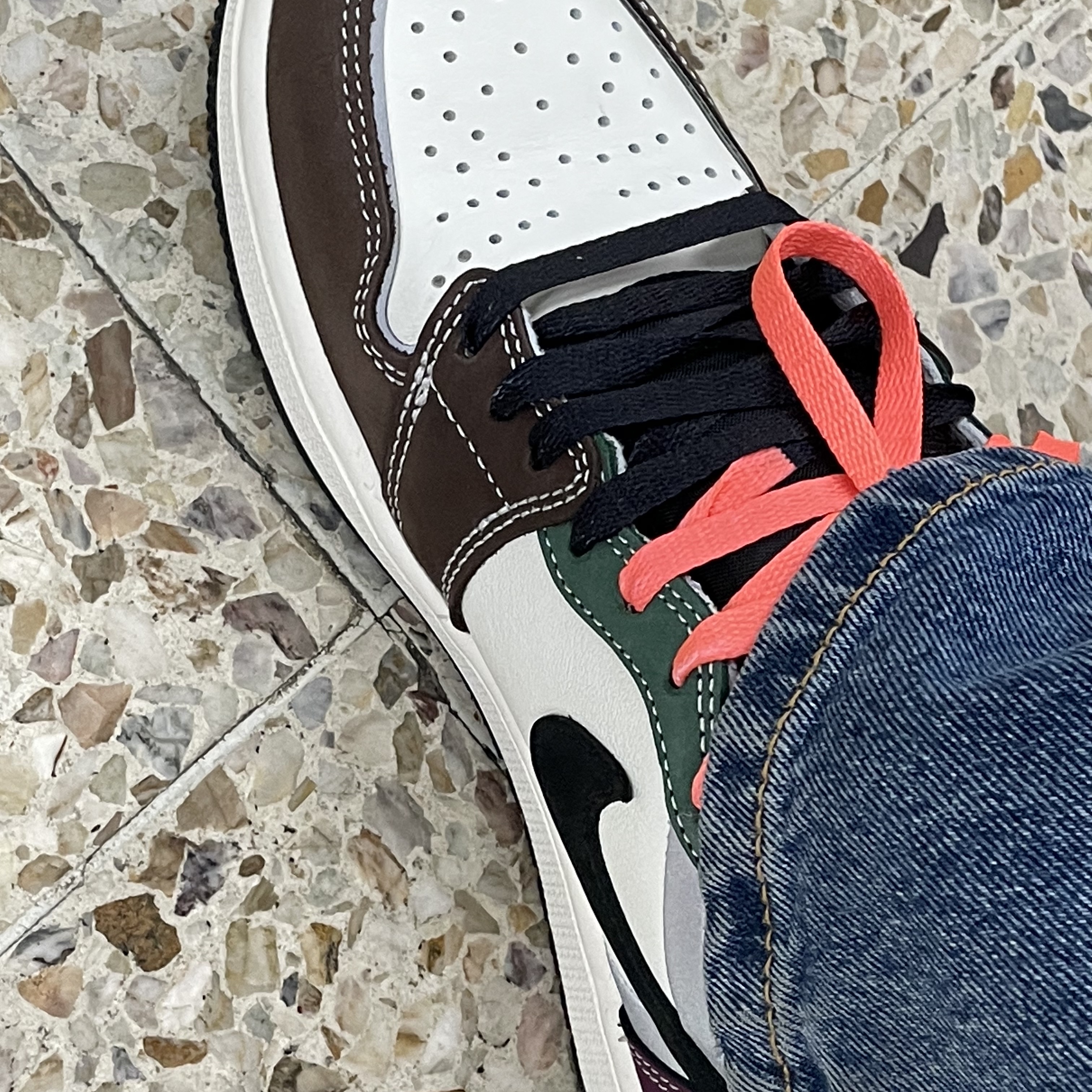 Jordan 1 Retro High OG Craft 착용 스타일 - 1