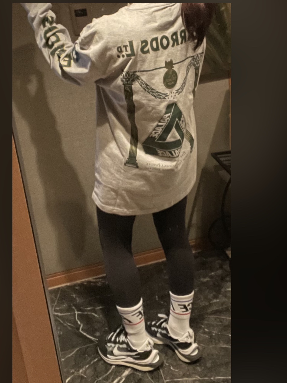 Palace x Harrods Logo Long Sleeve T-Shirt Grey Marl - 21FW, Palace Basically A Sock White 착용 스타일 - 1