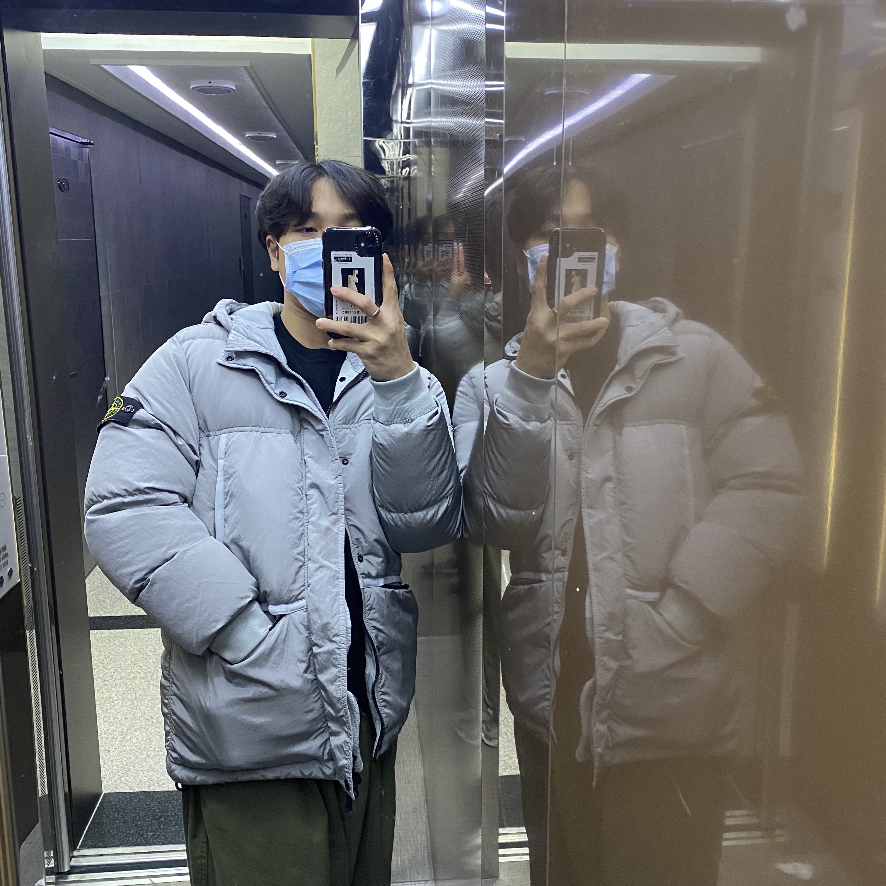 Stone Island 44508 Nylon Metal Down-TC Jacket Light Grey - 21FW 착용 스타일