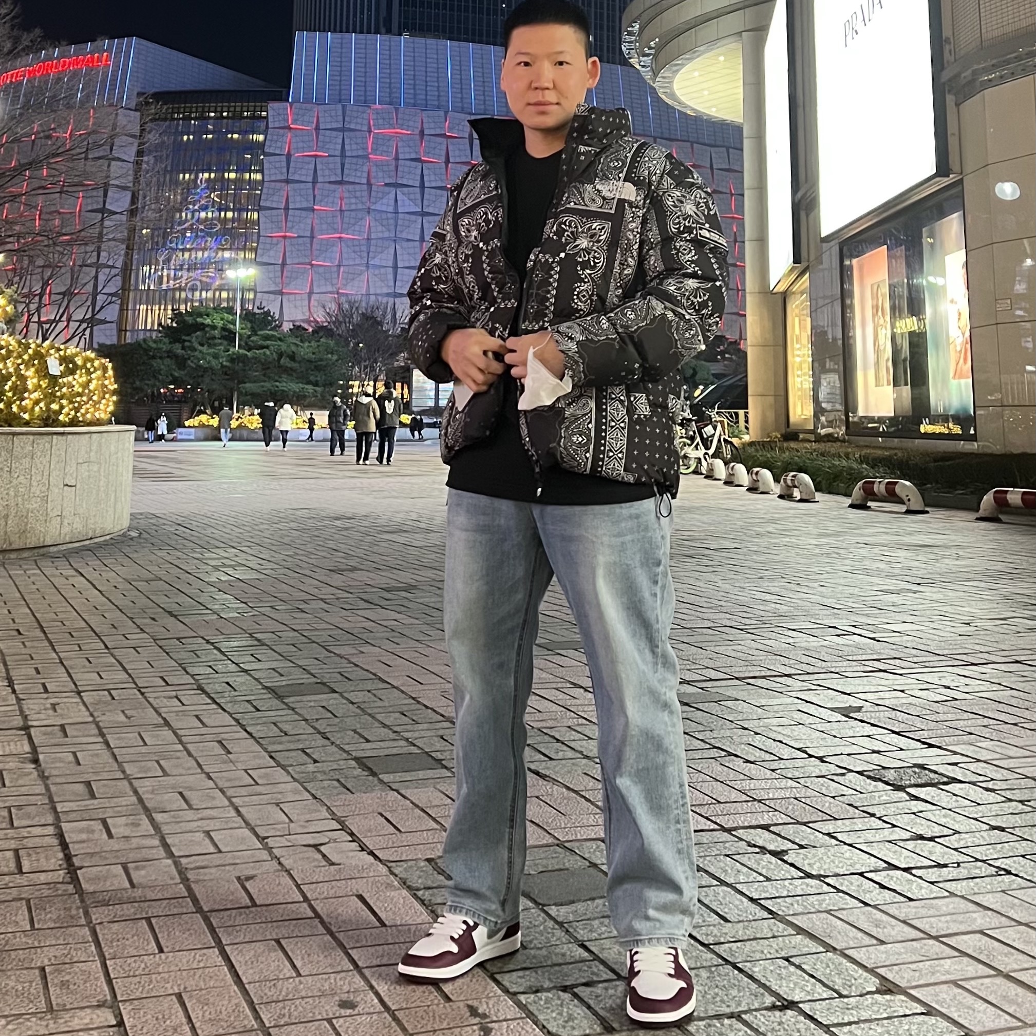 Jordan 1 Retro High OG Bordeaux, The North Face Novelty Lofty Down Jacket Real Black 착용 스타일
