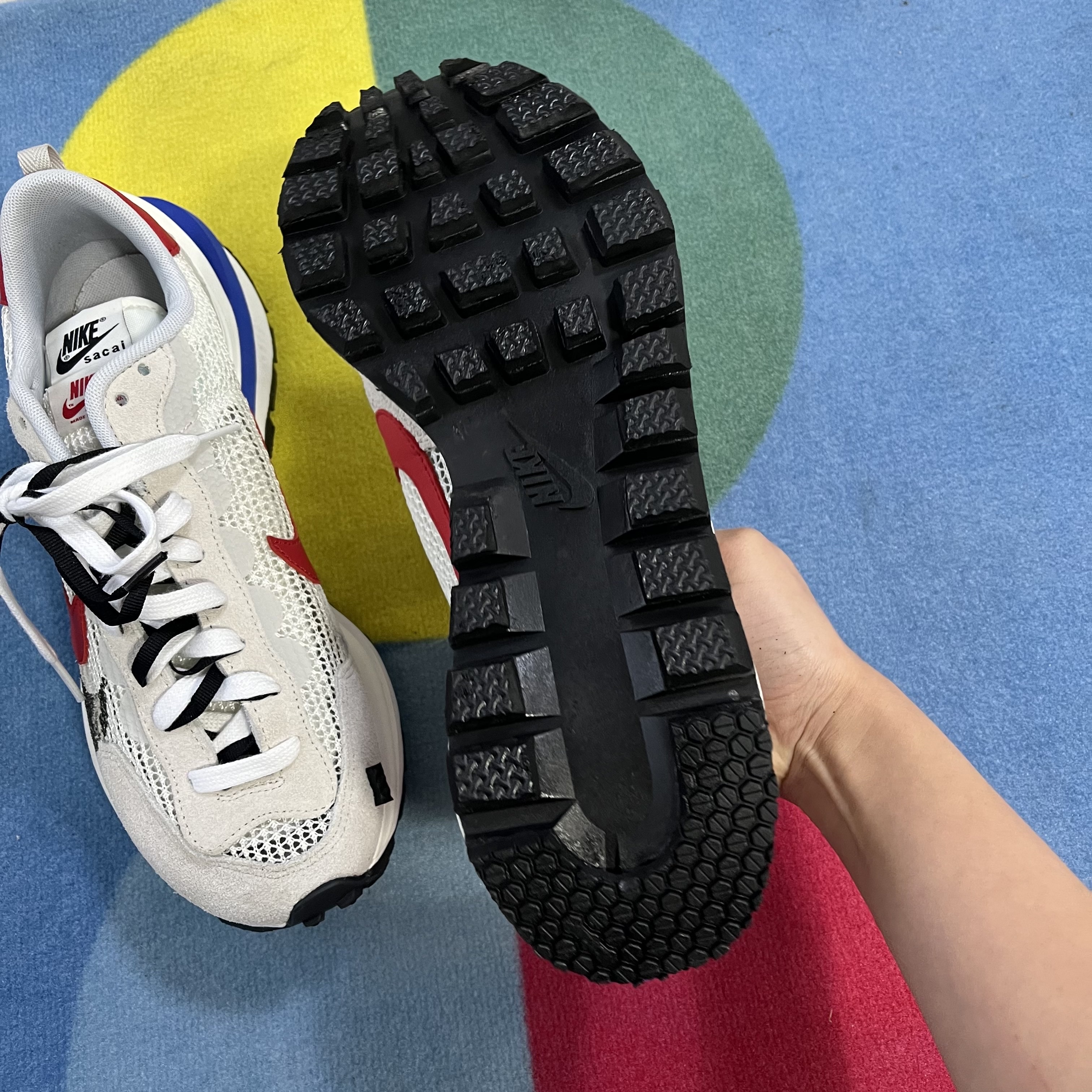 Nike x Sacai VaporWaffle Royal Fuchsia 착용 스타일 - 1