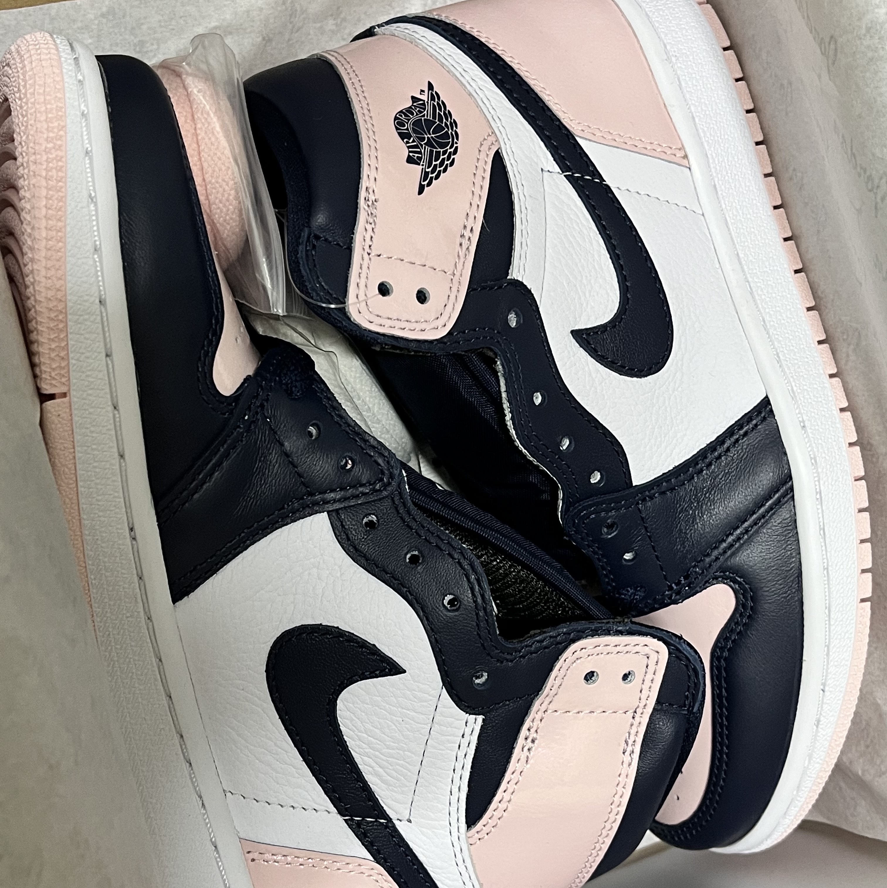 (W) Jordan 1 Retro High OG Atmosphere 착용 스타일