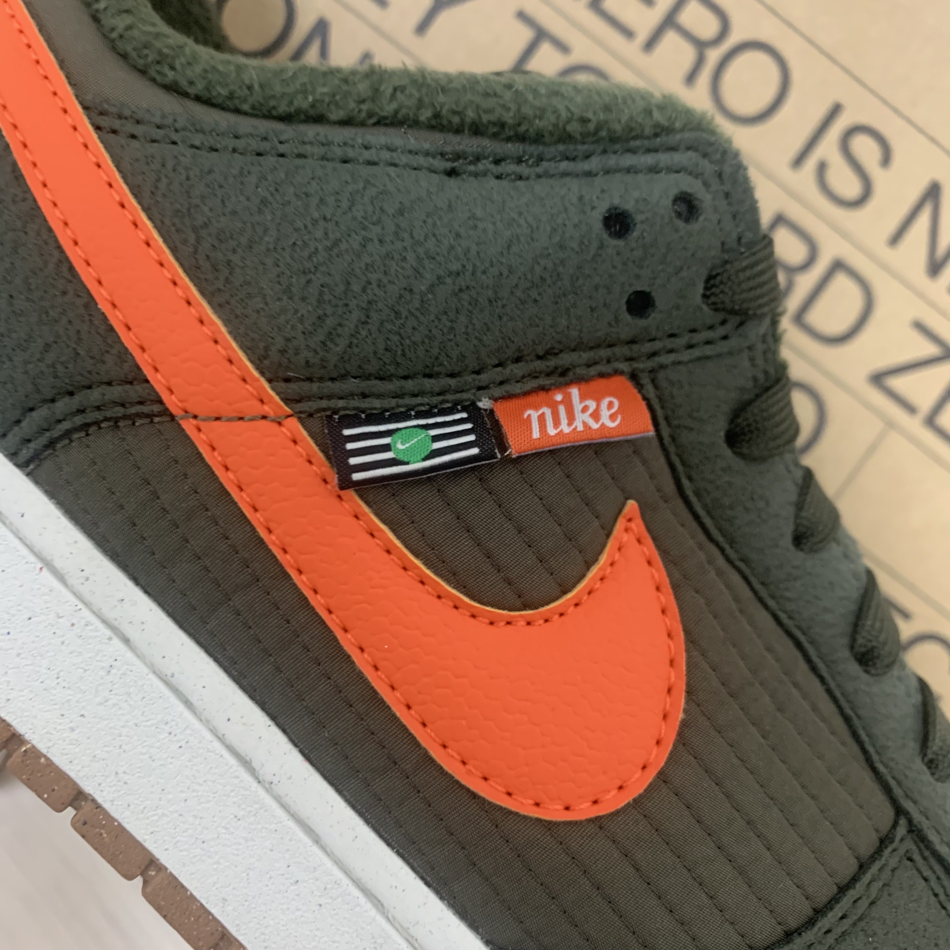 Nike Dunk Low Retro Next Nature Sequoia Olive 착용 스타일 - 2