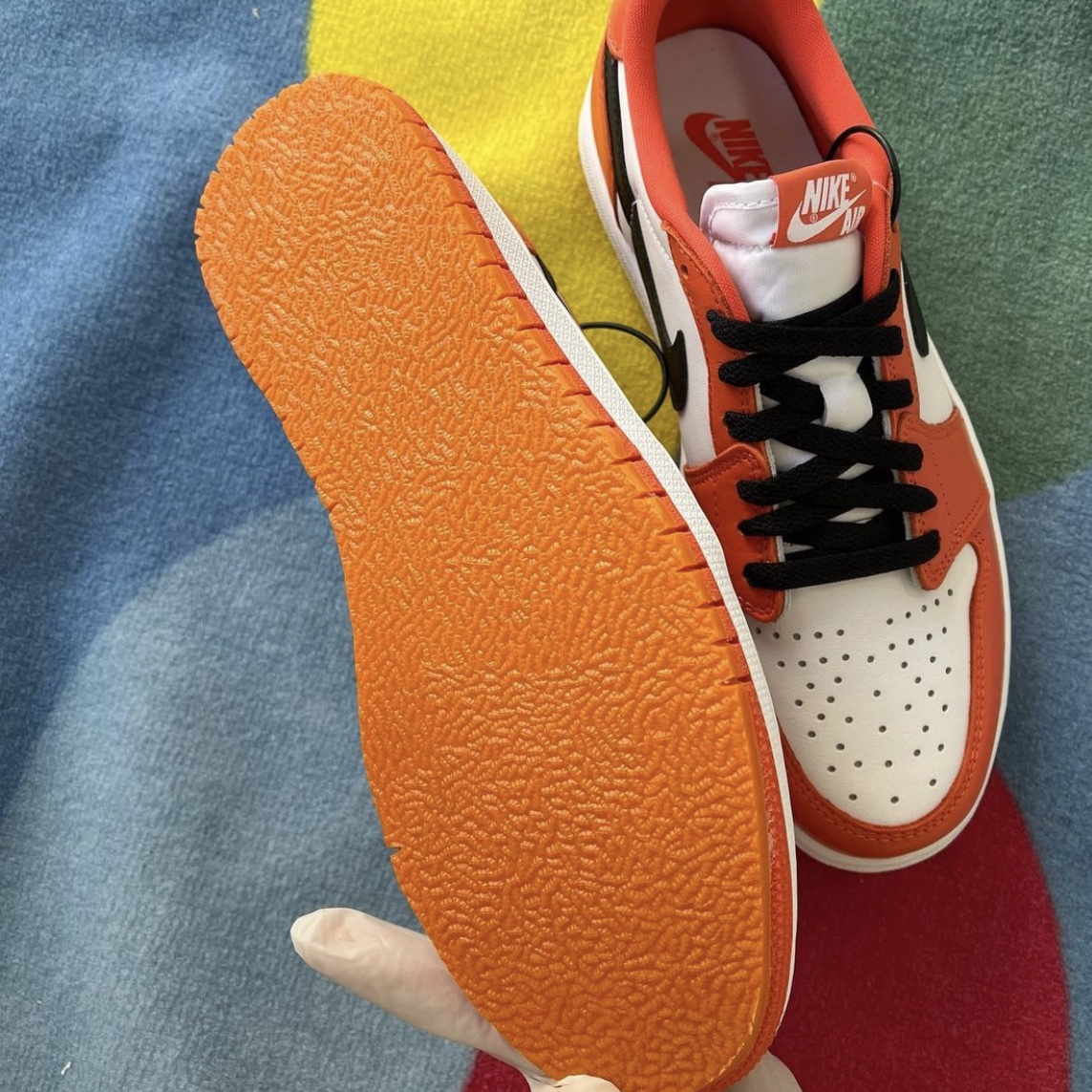 Jordan 1 Low OG Starfish 착용 스타일 - 1