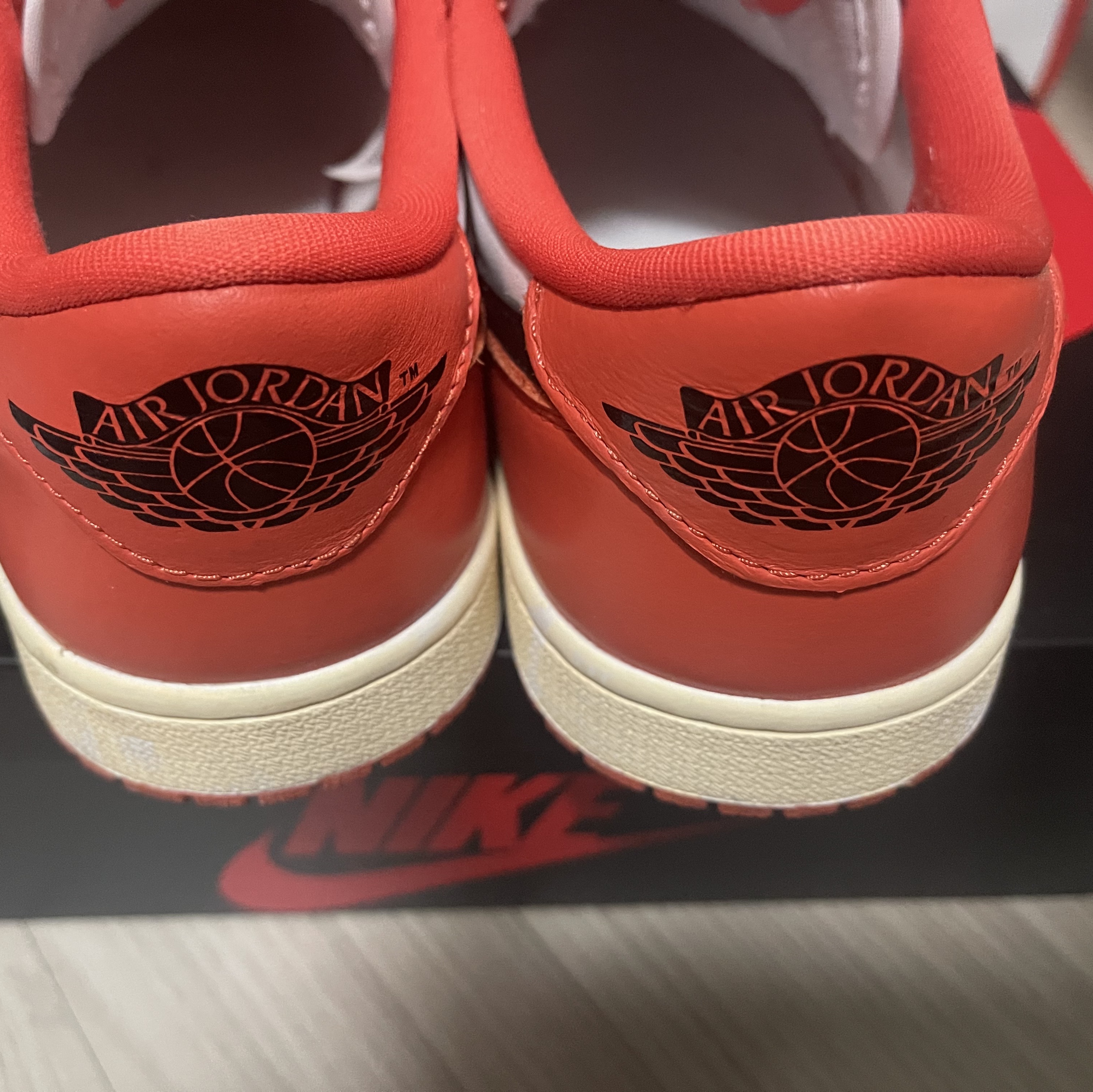 Jordan 1 Low OG Starfish 착용 스타일