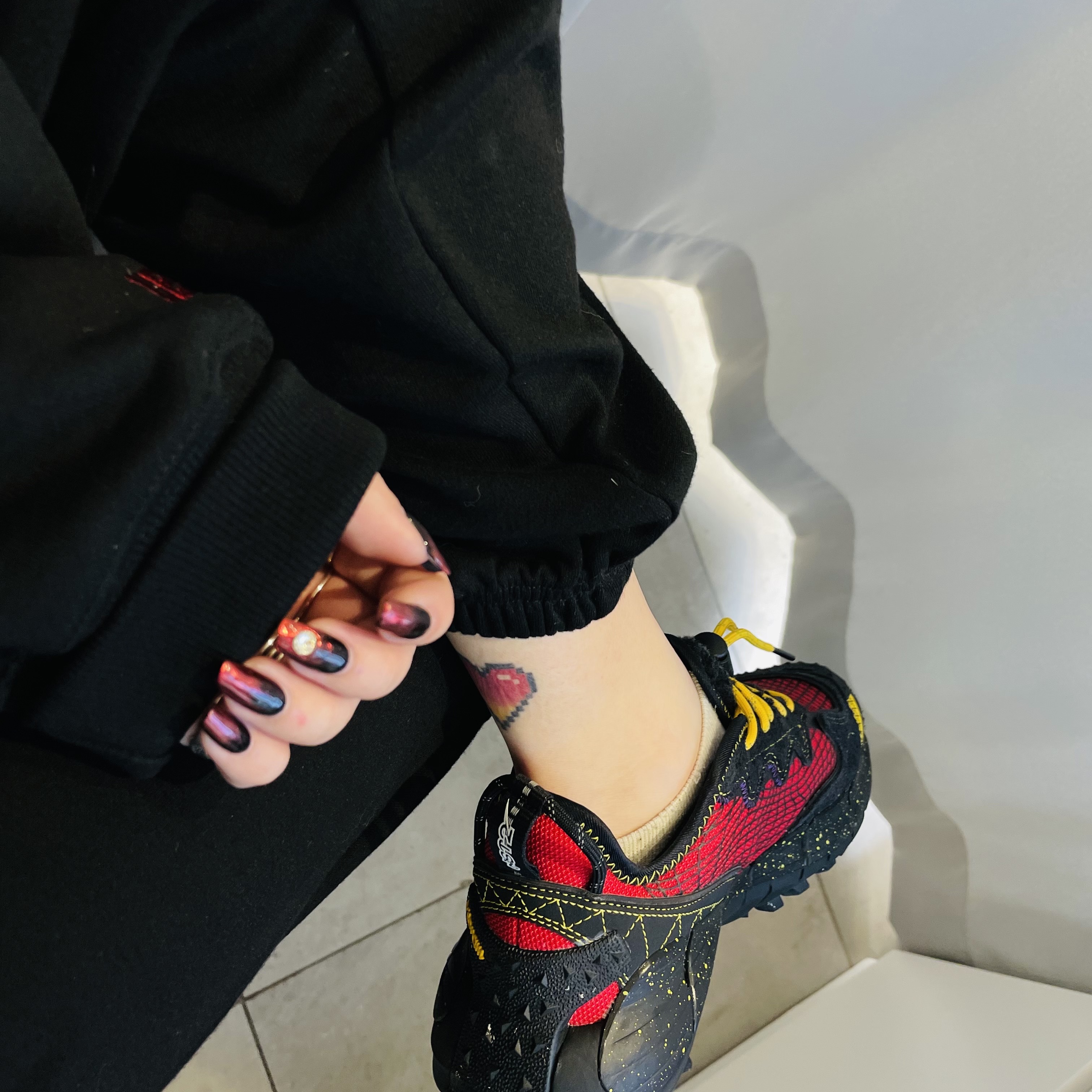 Reebok x A$AP Nast Zig Kinetica II Edge Vector Red Core Black 착용 스타일 - 3