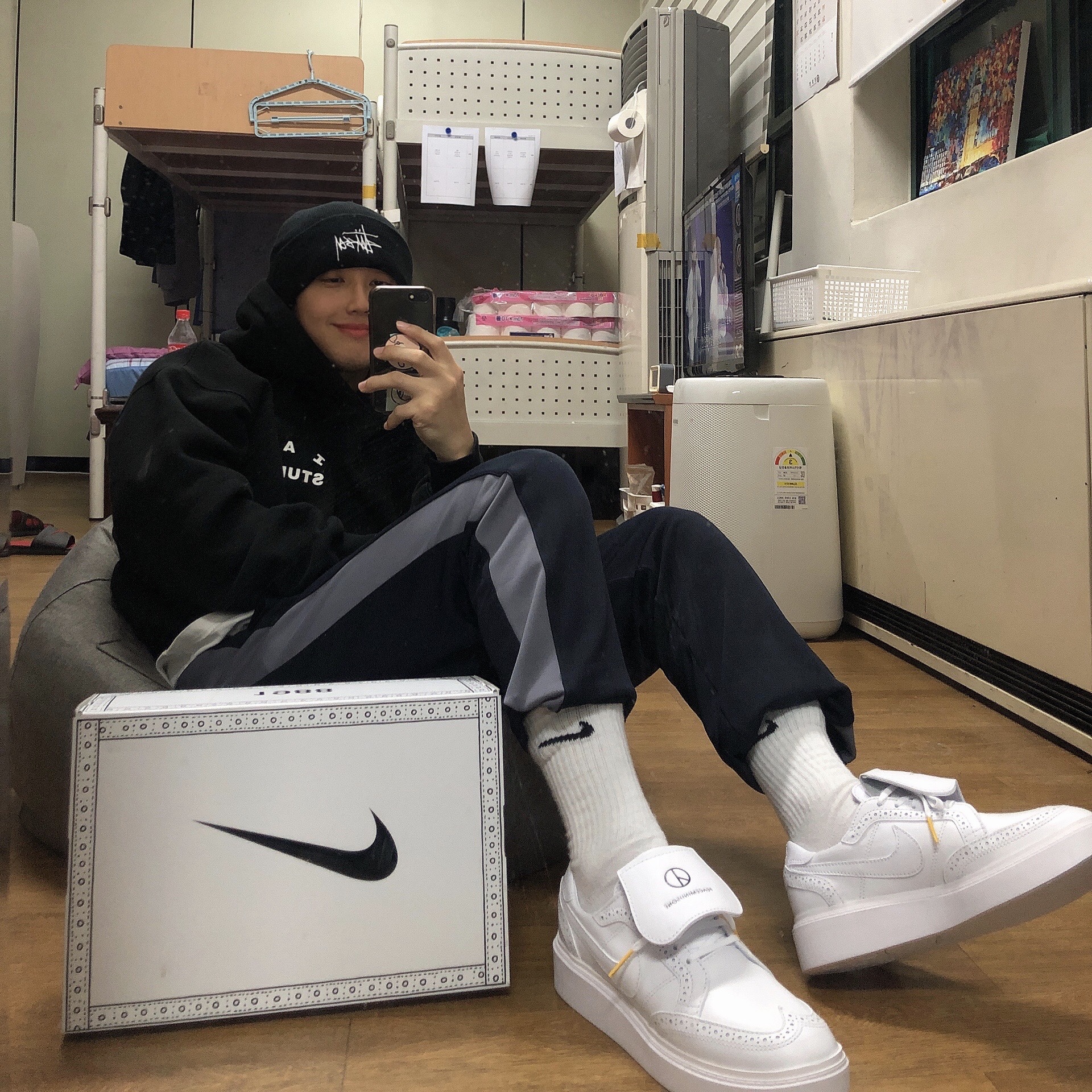 IAB Studio Hoodie Black White, Nike x Peaceminusone Kwondo1 White 착용 스타일 - 1