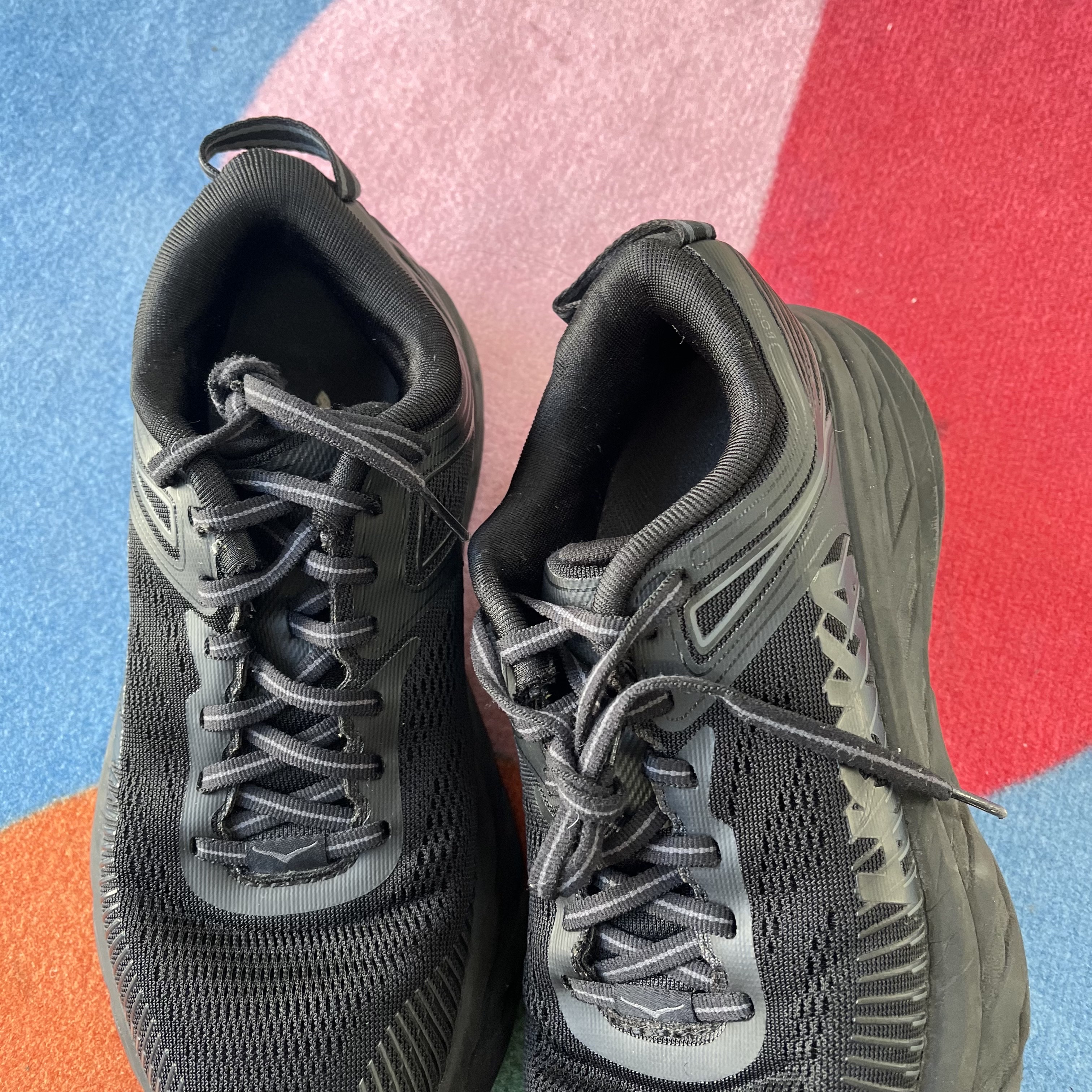 Hoka Bondi 7 Black - Wide 착용 스타일 - 3