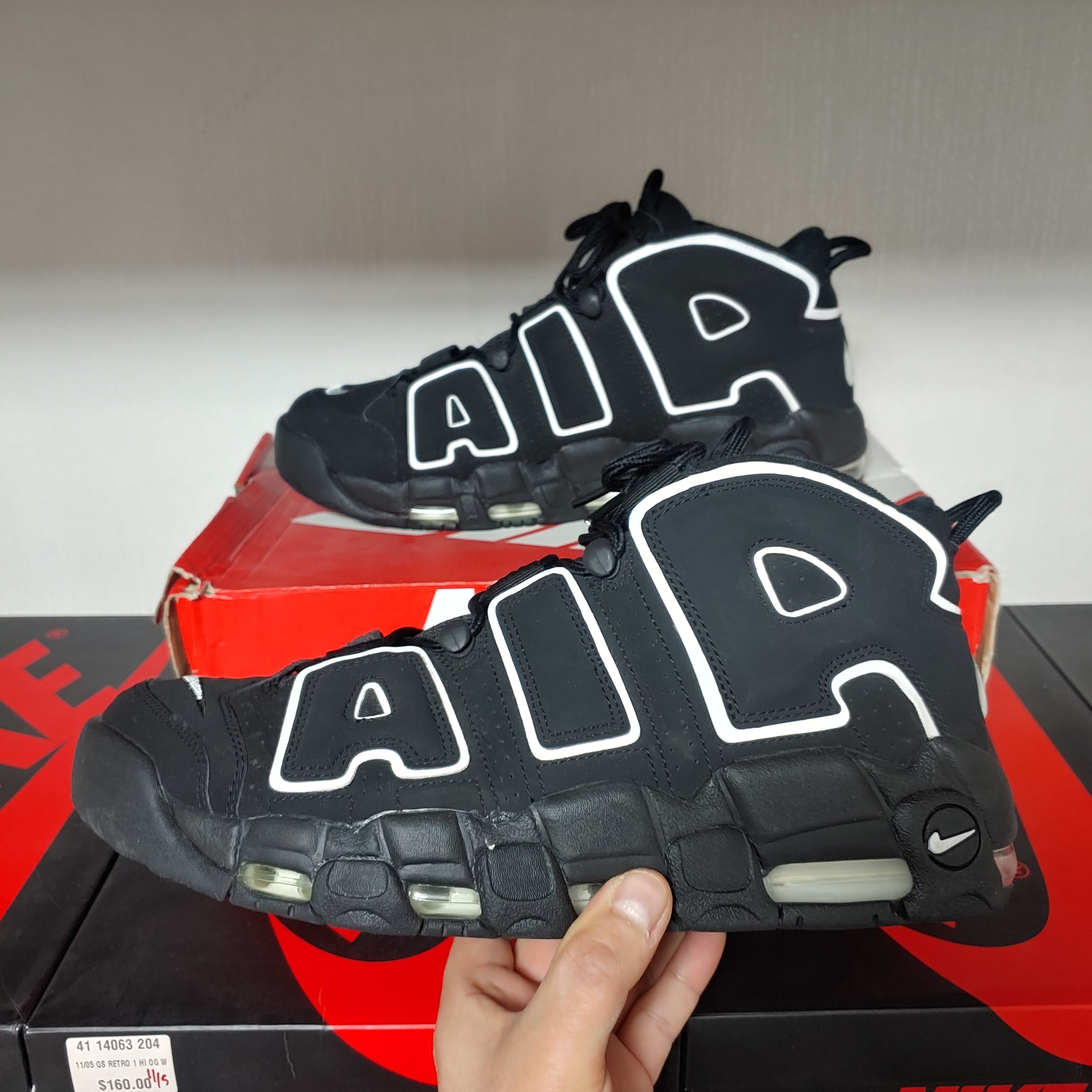 Nike Air More Uptempo Black White 2016 착용 스타일 - 2