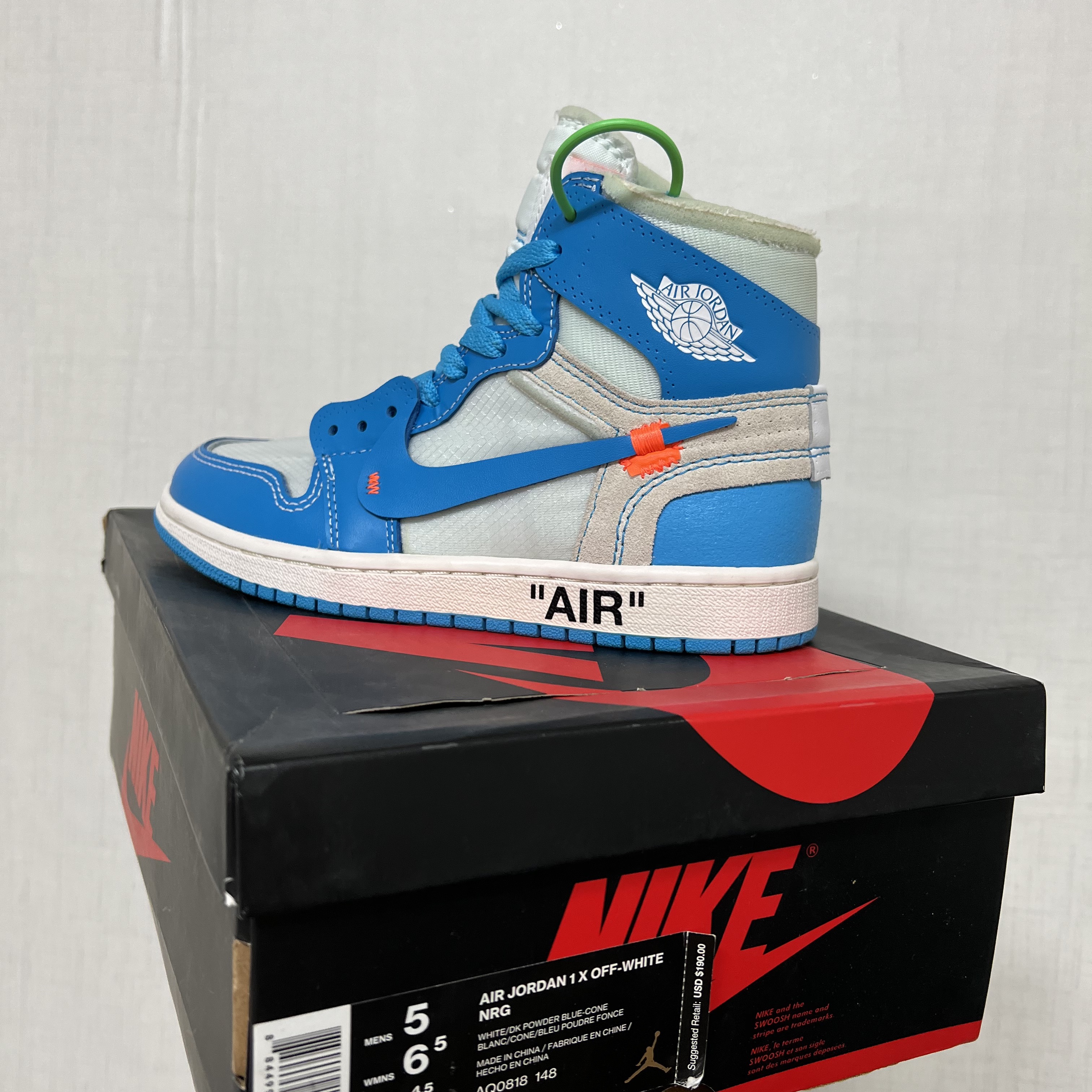 Jordan 1 x Off-White Retro High University Blue 착용 스타일