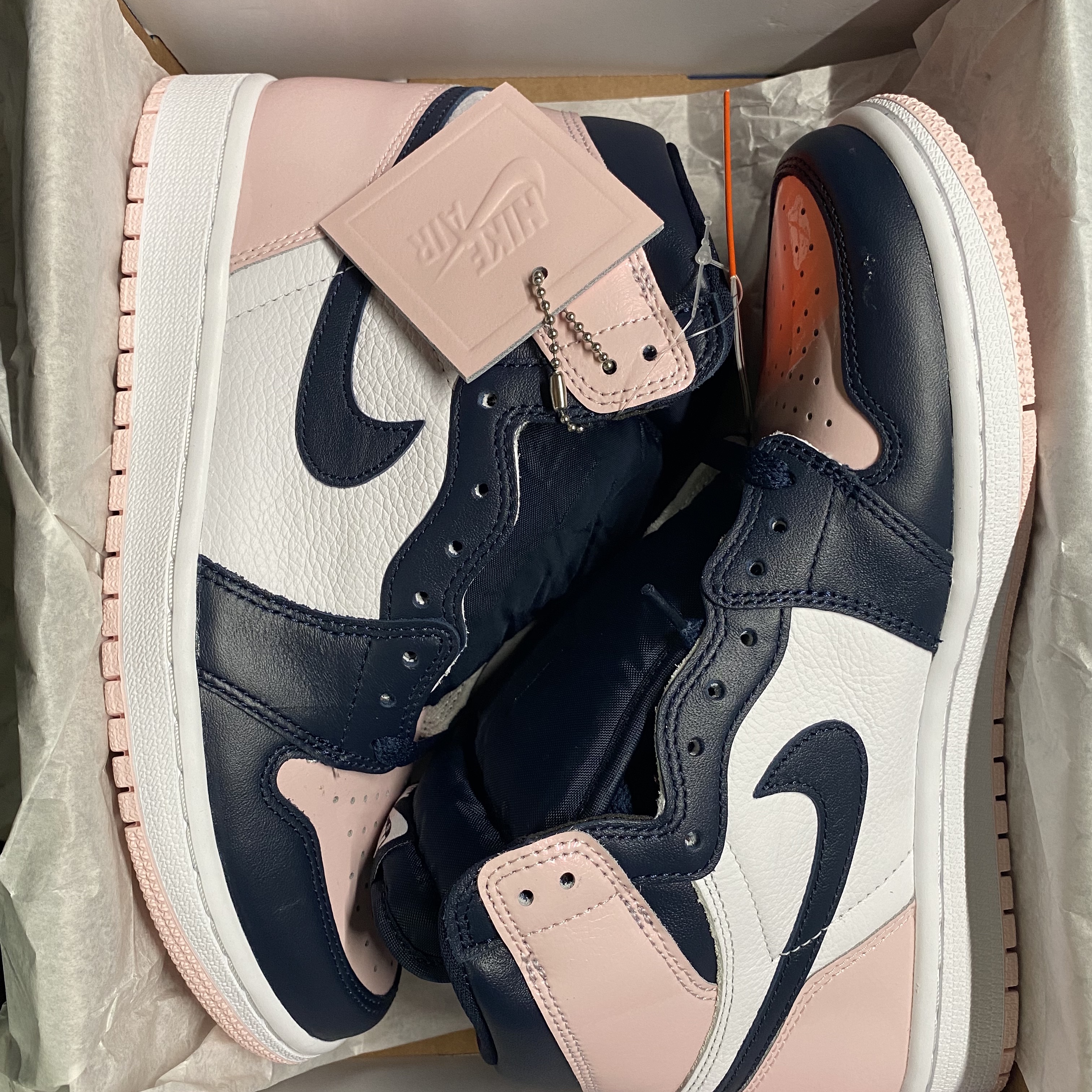 (W) Jordan 1 Retro High OG Atmosphere 착용 스타일 - 2
