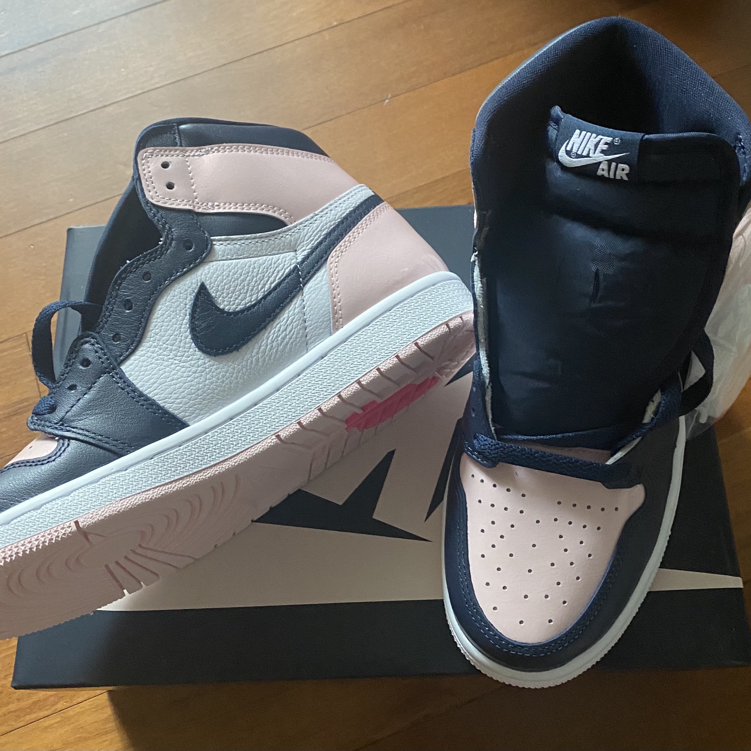 (W) Jordan 1 Retro High OG Atmosphere 착용 스타일 - 2