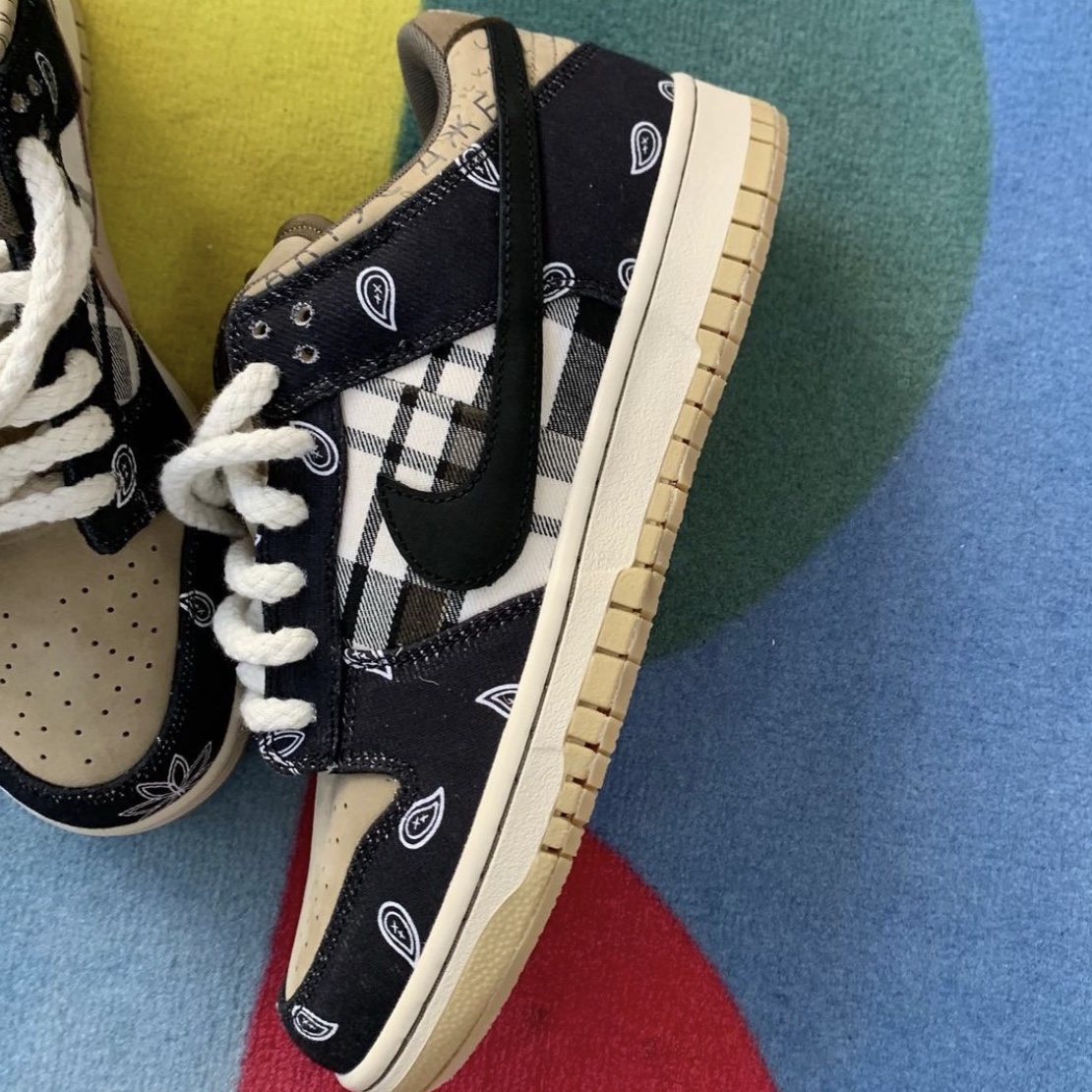 Nike x Travis Scott SB Dunk Low 착용 스타일 - 4