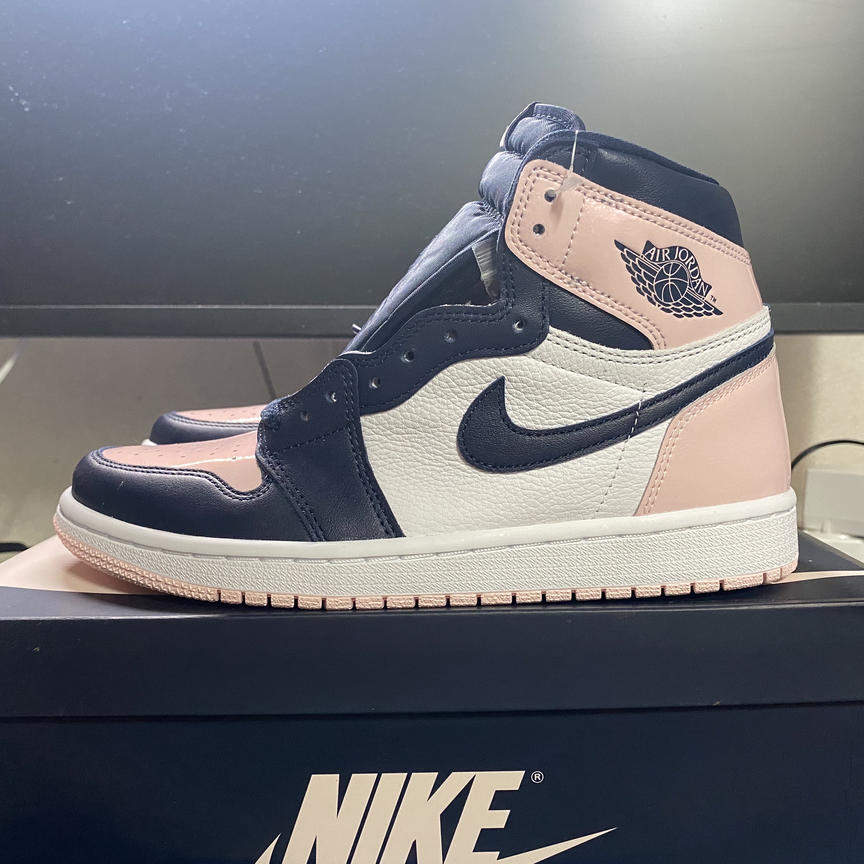 (W) Jordan 1 Retro High OG Atmosphere 착용 스타일 - 5