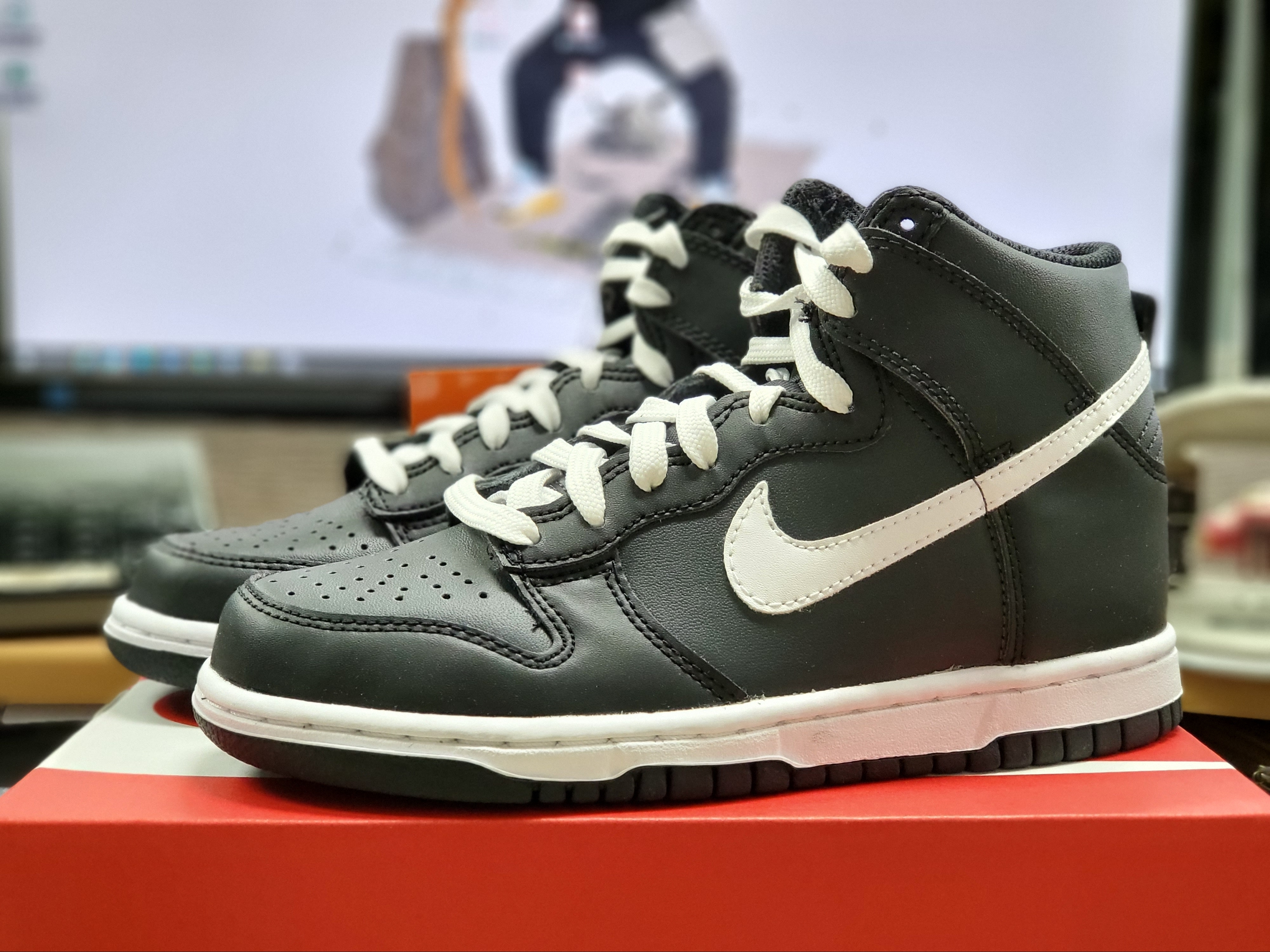 (GS) Nike Dunk High Anthracite 착용 스타일