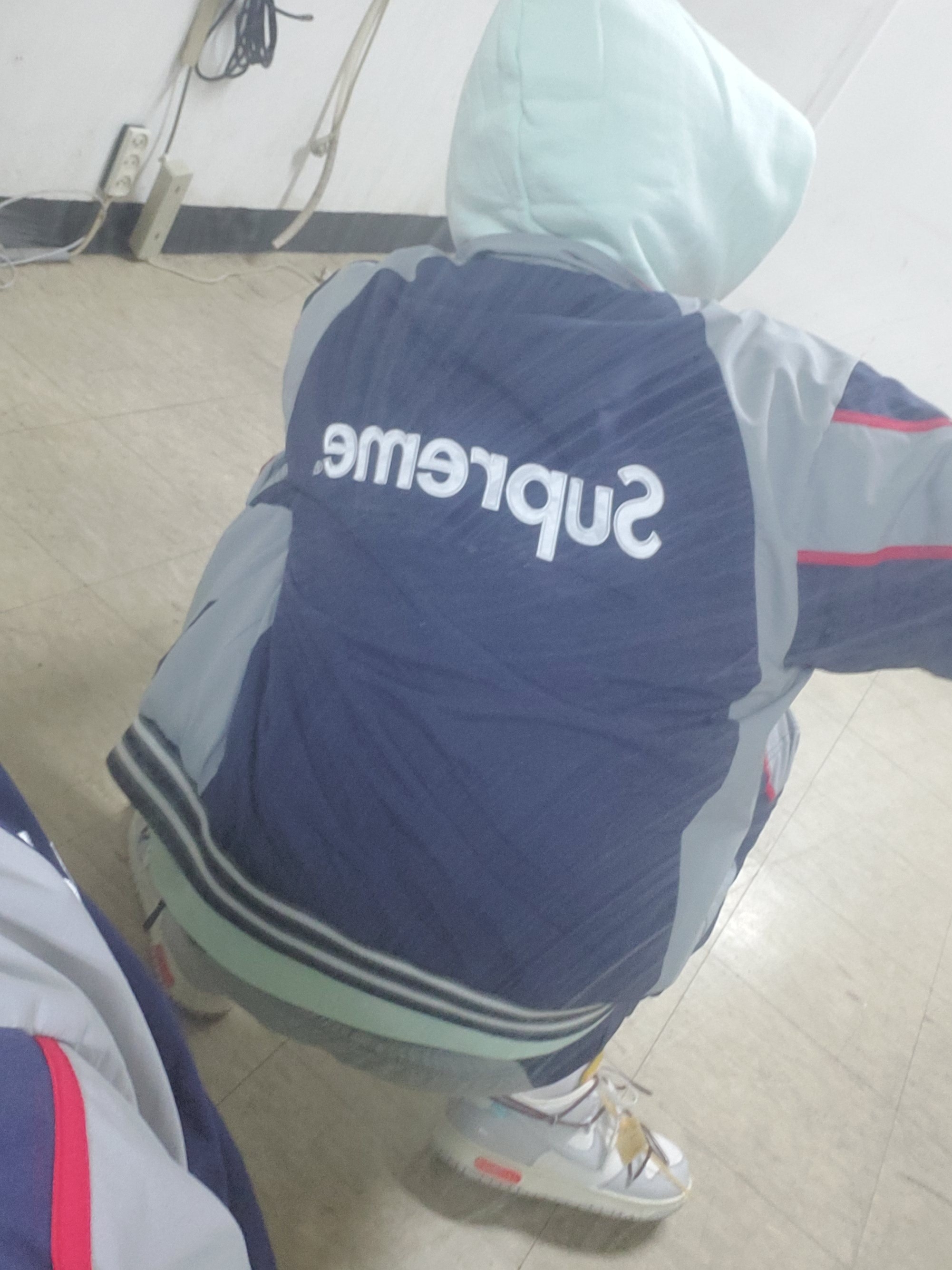 Supreme x New York Yankees Track Jacket Navy - 21FW, Supreme x New York Yankees Track Pants Navy - 21FW 착용 스타일 - 2