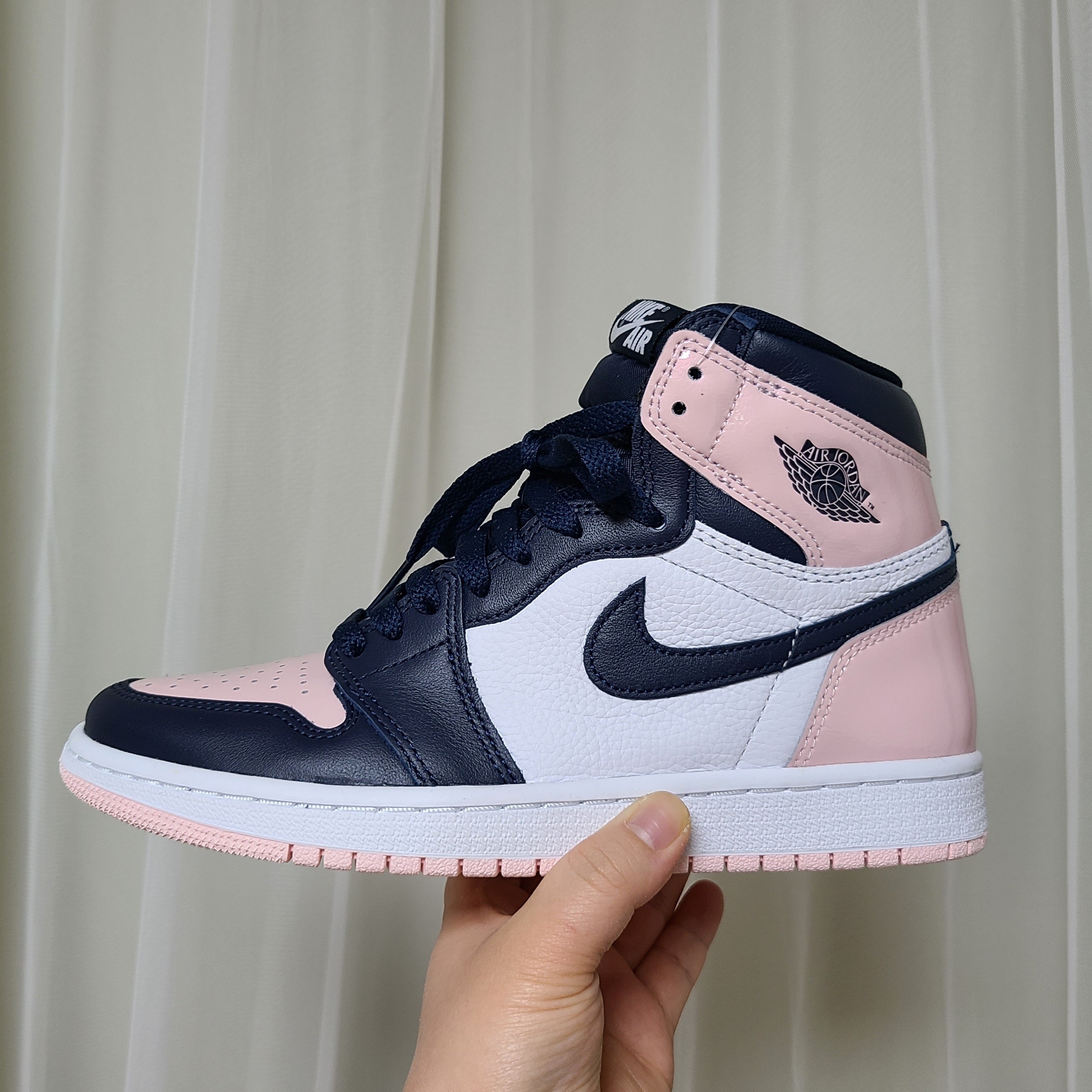 (W) Jordan 1 Retro High OG Atmosphere 착용 스타일