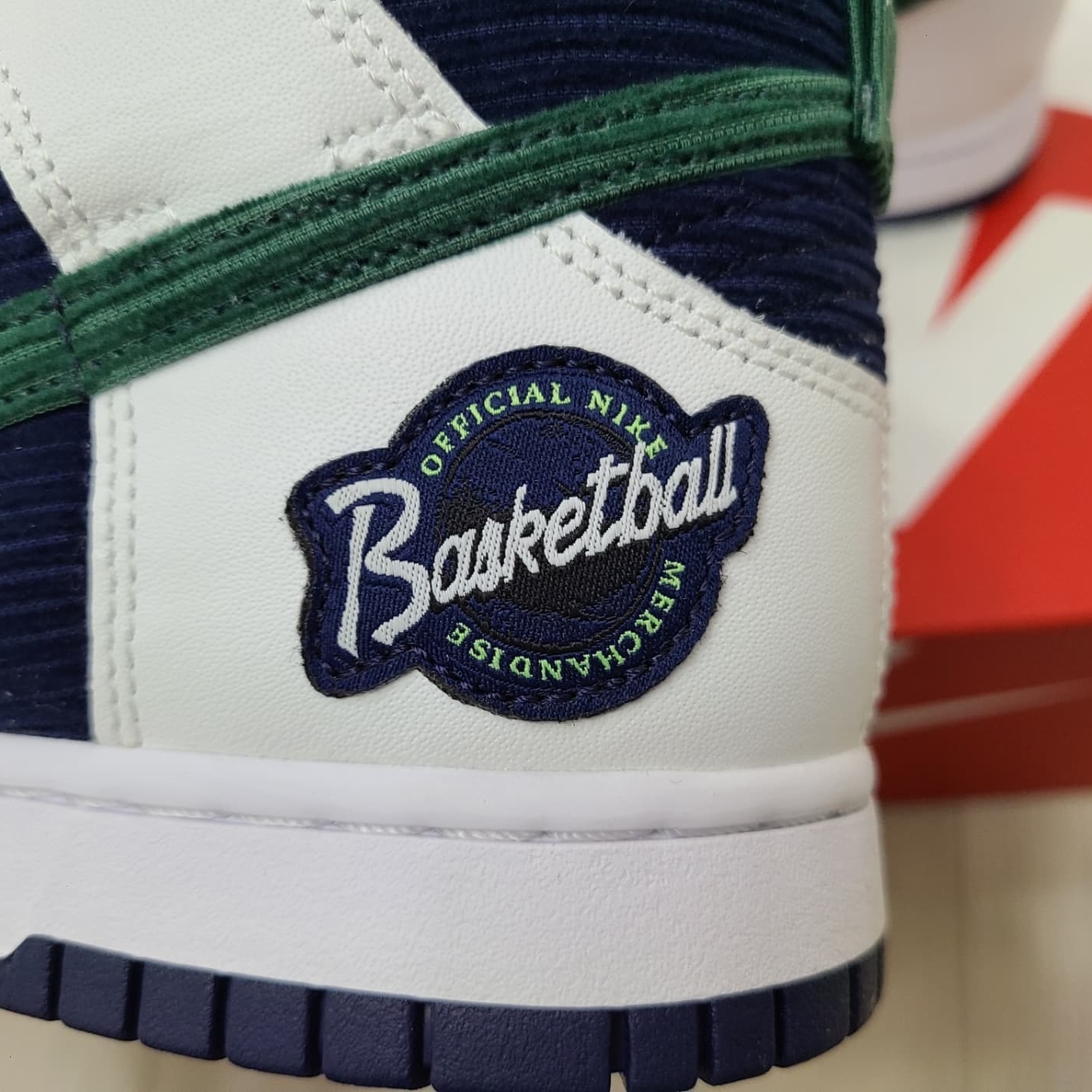 Nike Dunk High PRM EMB College Navy 착용 스타일 - 3
