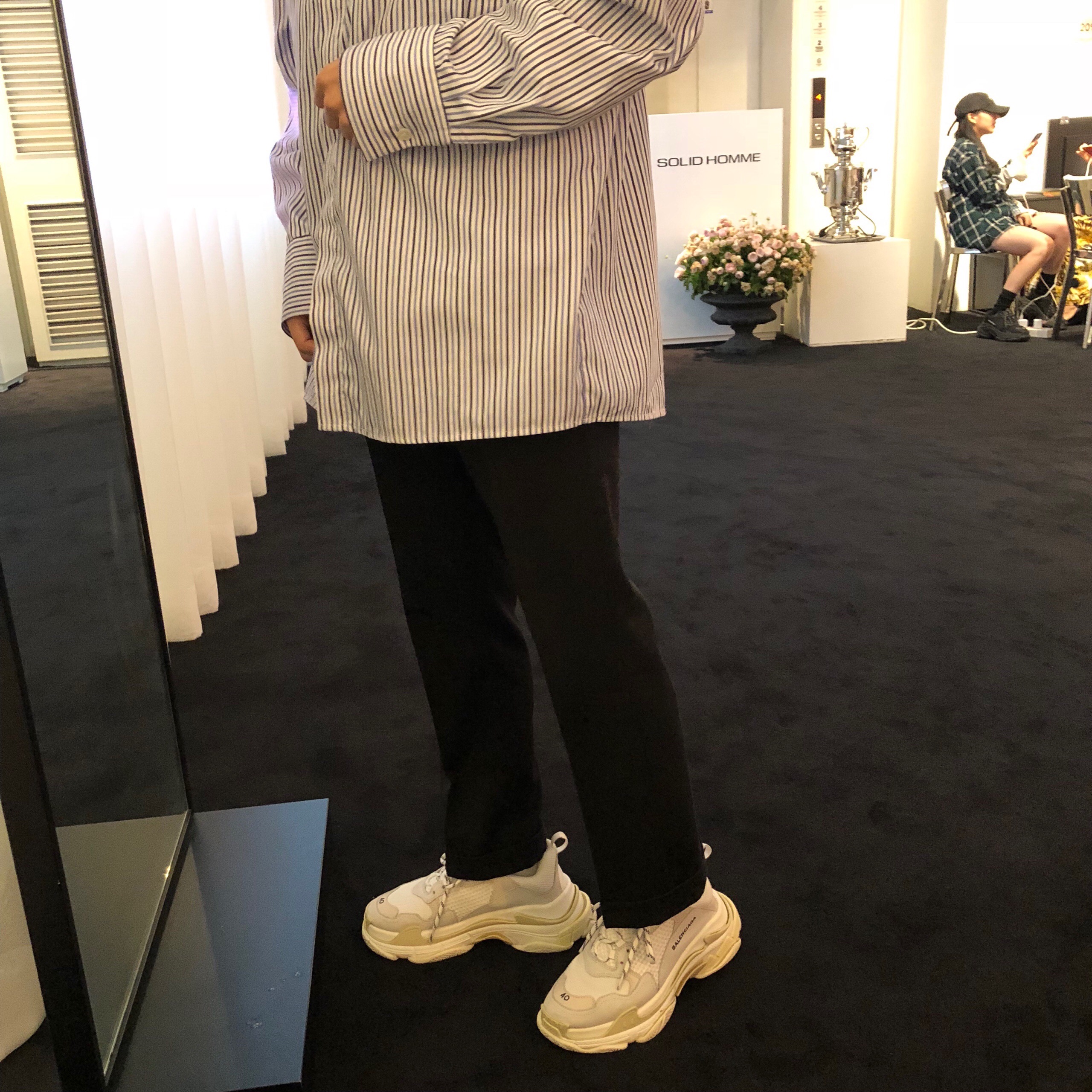 (W) Balenciaga Triple S White 2019 착용 스타일