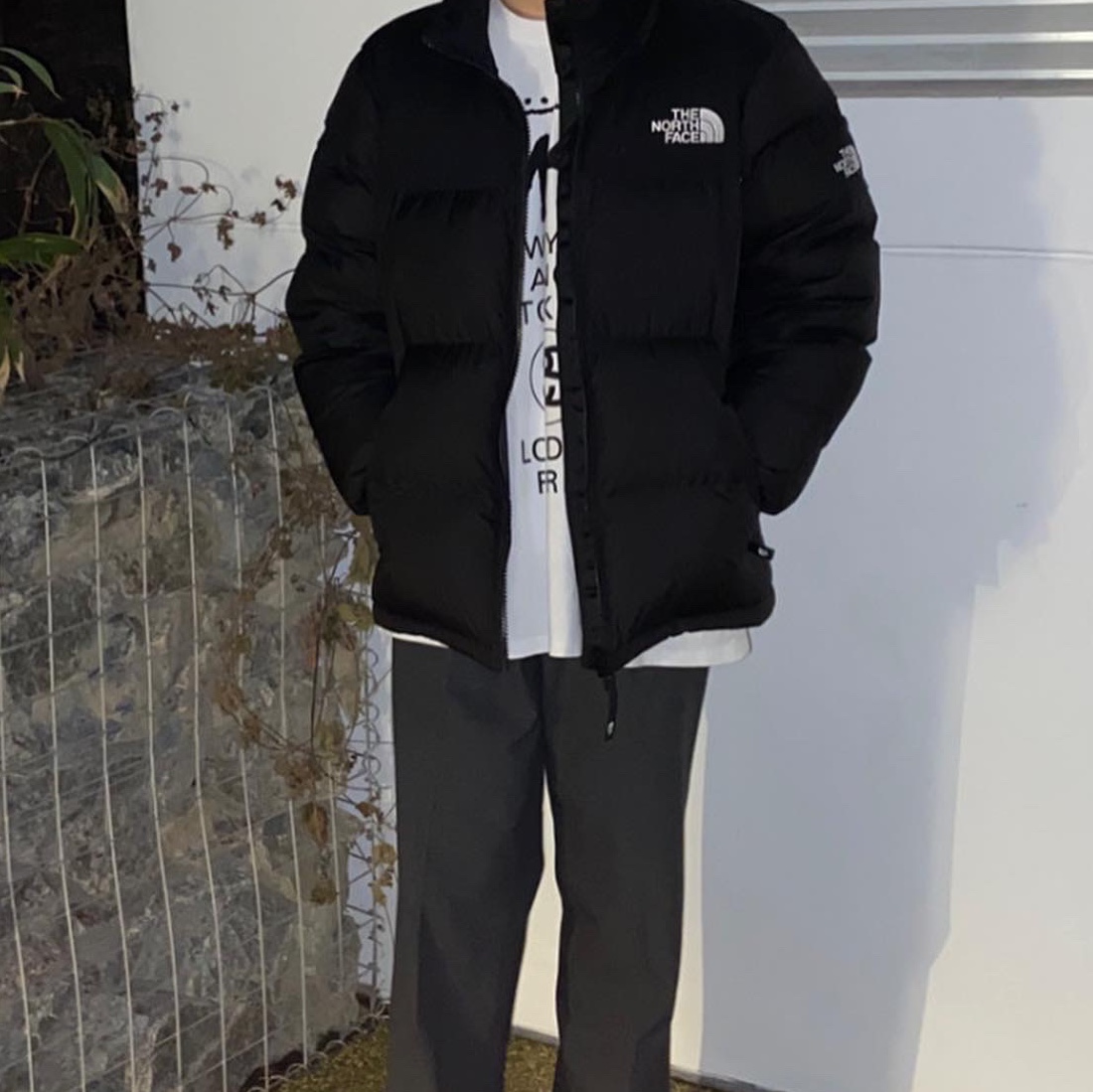 Stussy World Tour LS T-Shirt White 착용 스타일