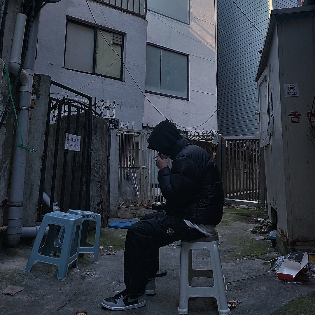 Supreme x Stone Island Painted Camo Nylon Cargo Pants Black - 20FW, Jordan 1 Retro High OG Shadow 2.0 착용 스타일
