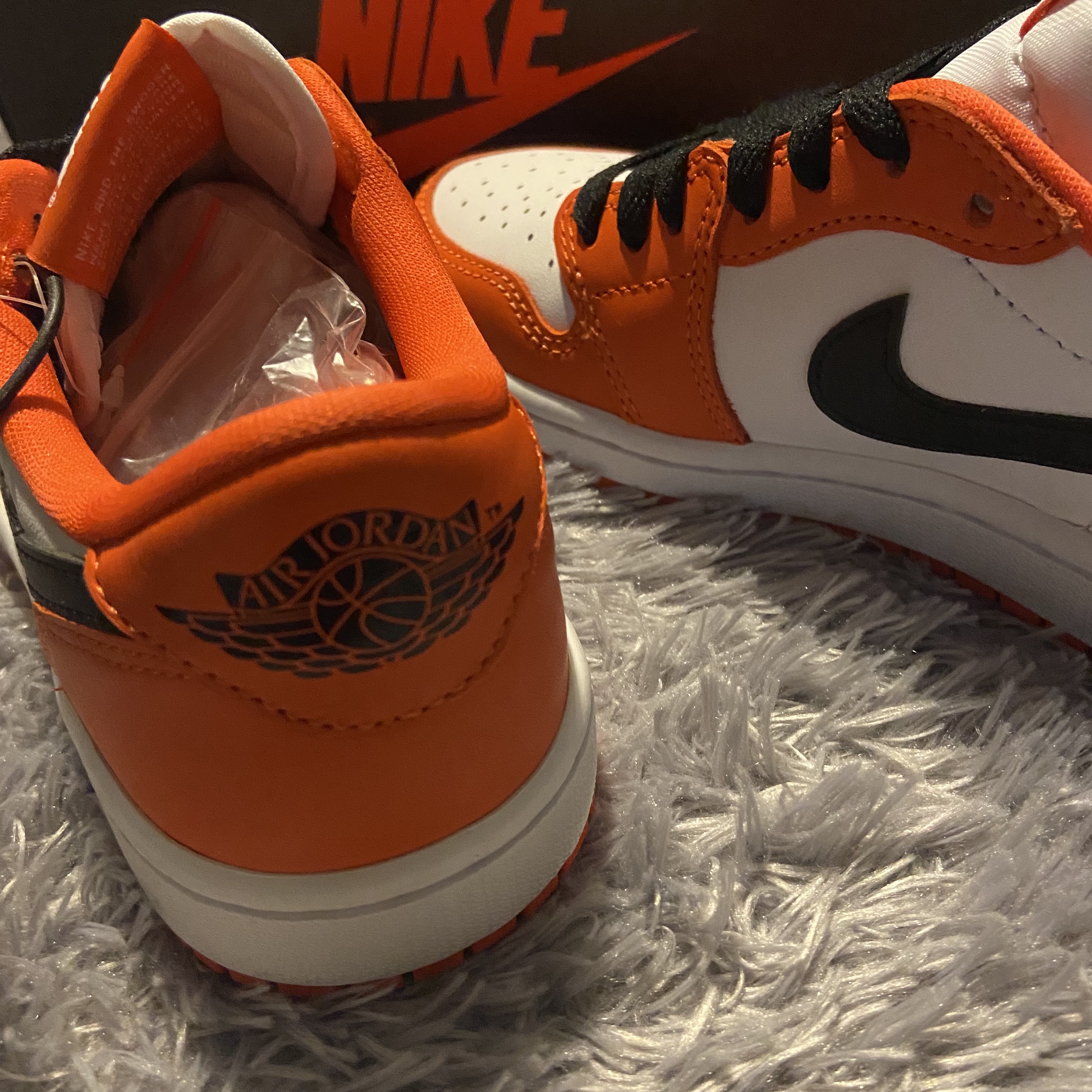 (W) Jordan 1 Low OG Starfish 착용 스타일 - 3
