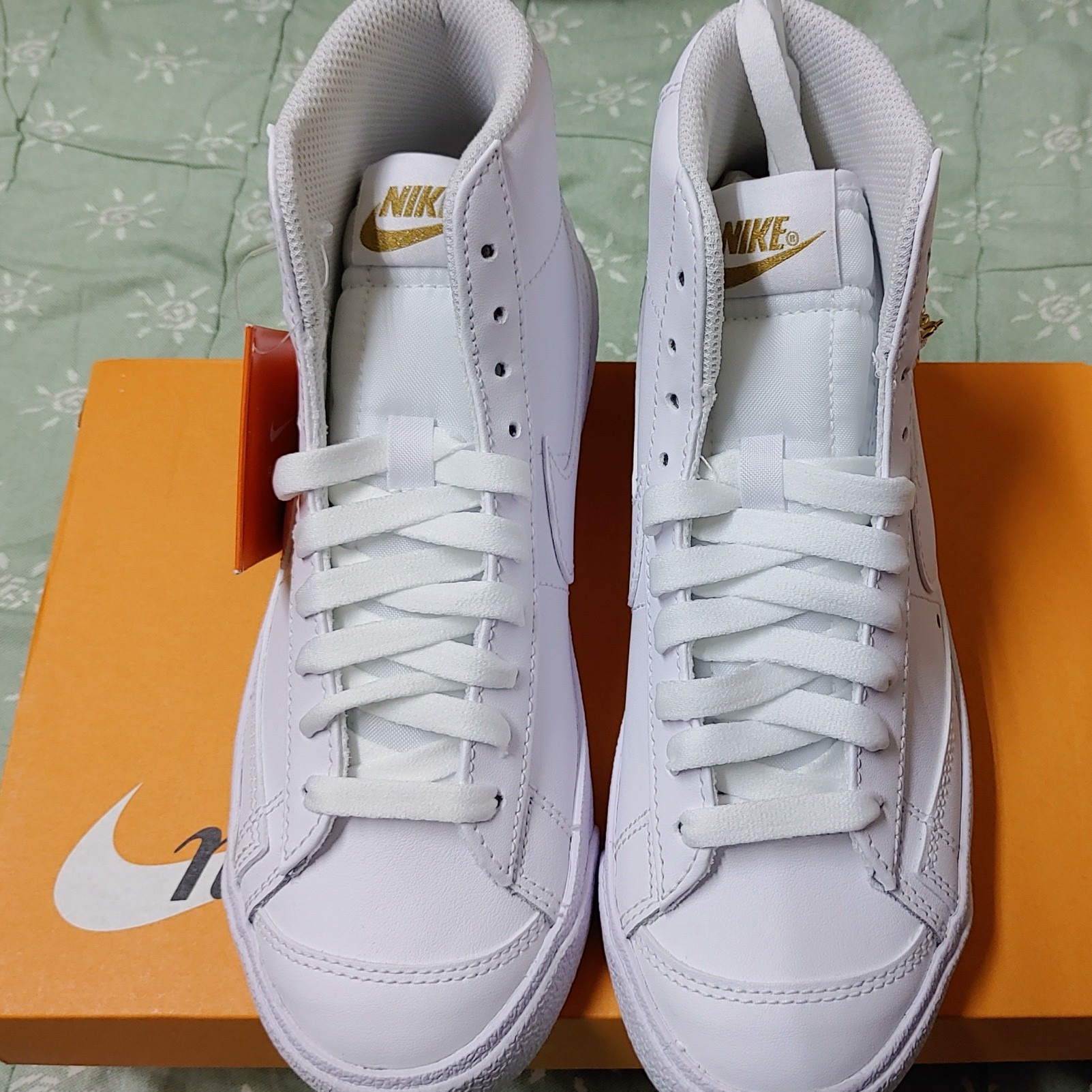 (W) Nike Blazer Mid '77 LX White Pendants 착용 스타일 - 1