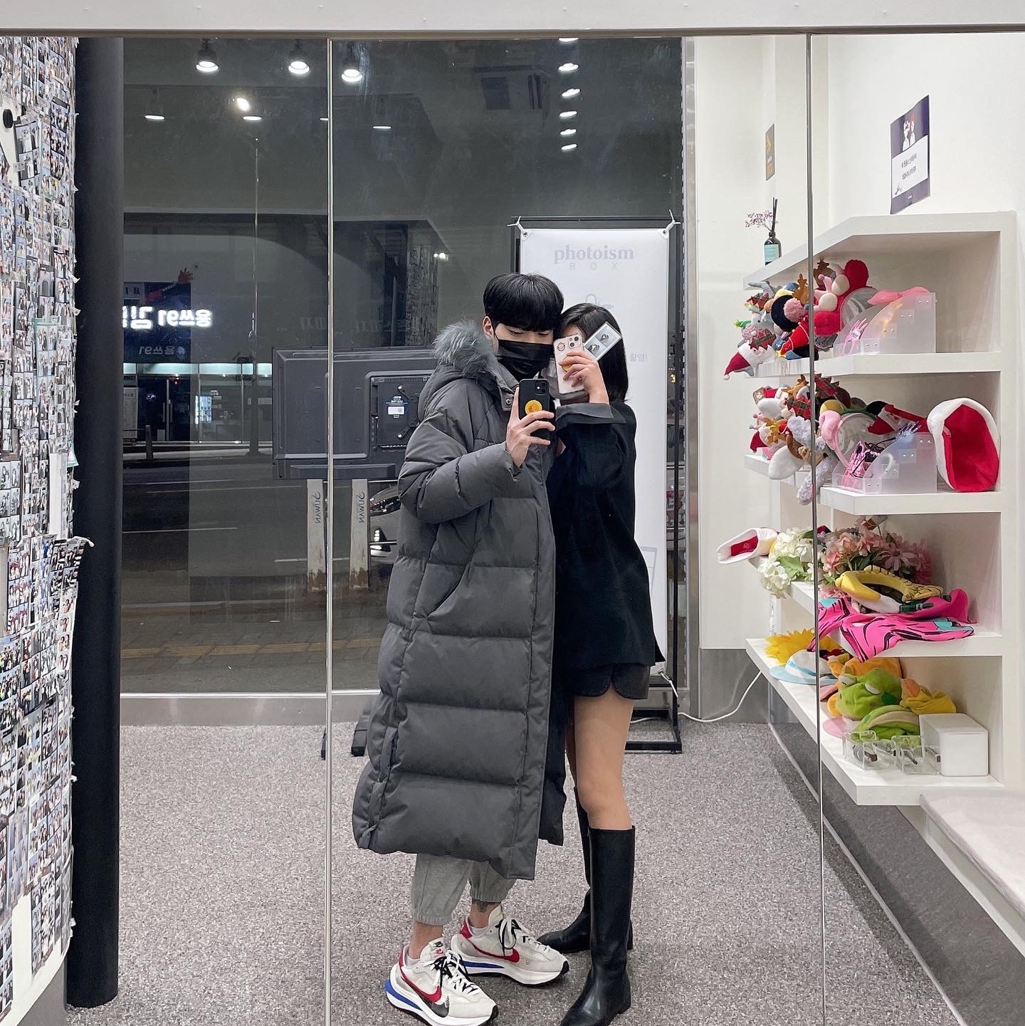 Nike x Sacai VaporWaffle Royal Fuchsia 착용 스타일