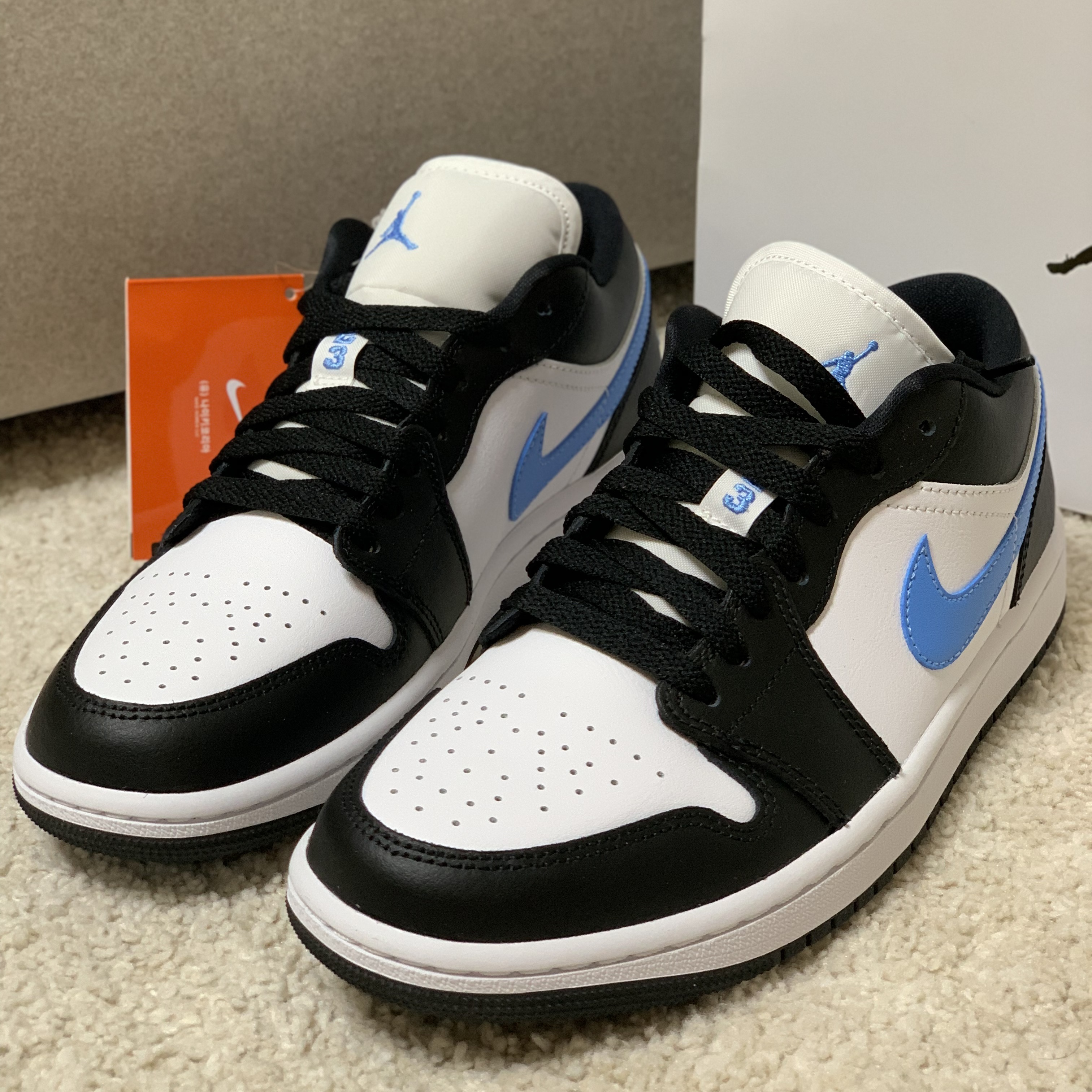 (W) Jordan 1 Low Black University Blue 착용 스타일
